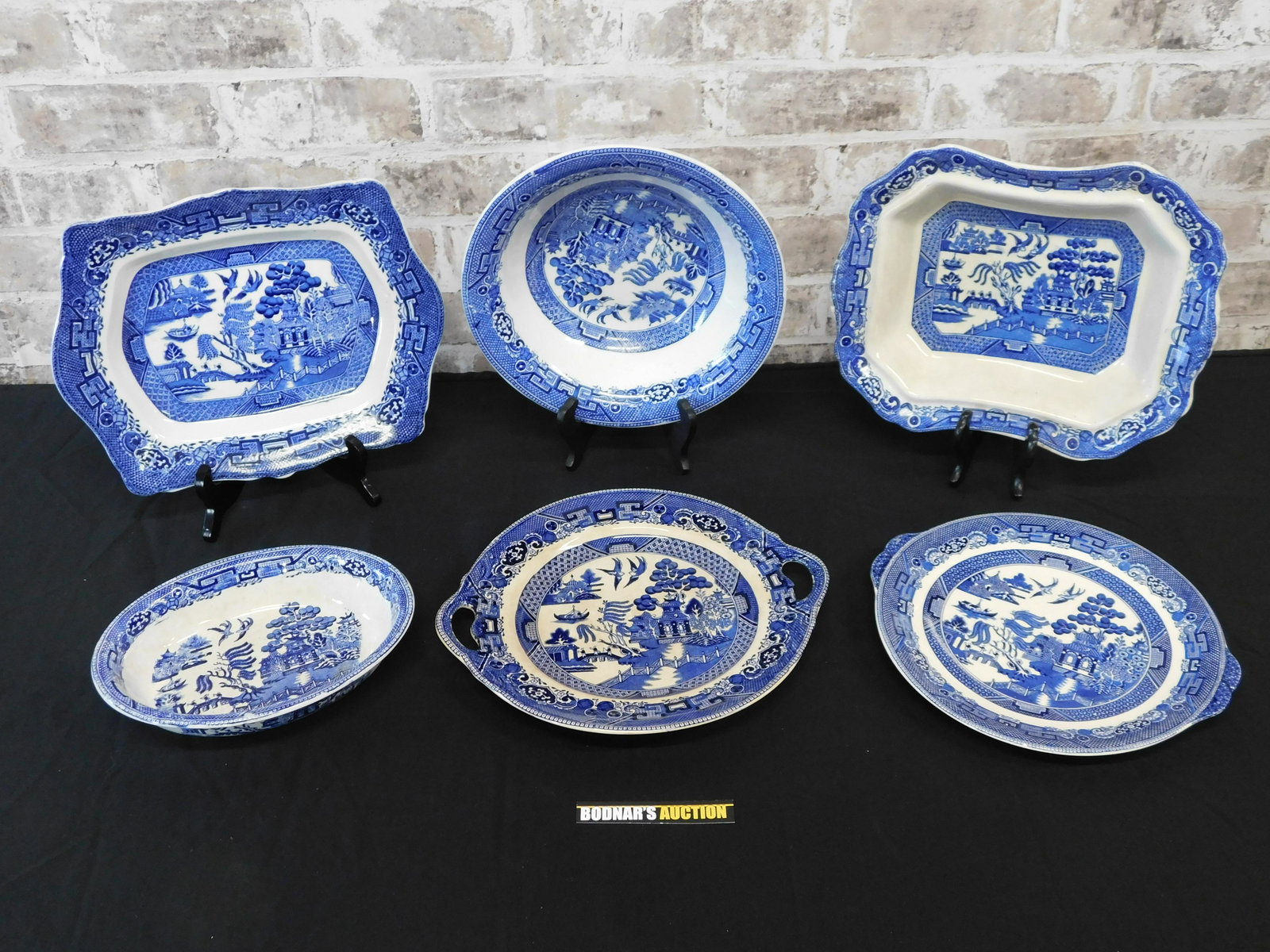 Lot of 6 English Blue Willow Serving Pieces (1 of 7)