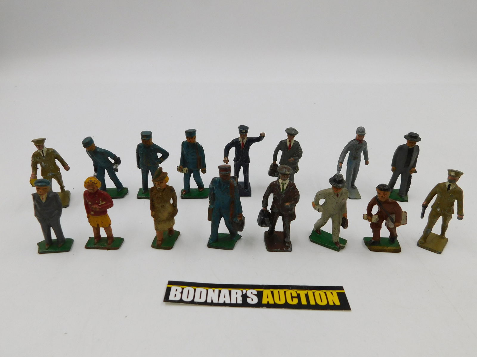 Lot of 16 Vintage Gray Iron American Family Series: Lot of 16 Vintage Gray Iron American Family Series Railroad People. Measures approx. 2.25" tall. All invoices must be paid within 24 hours of the sale. All items are shipped either in house via USPS/U
