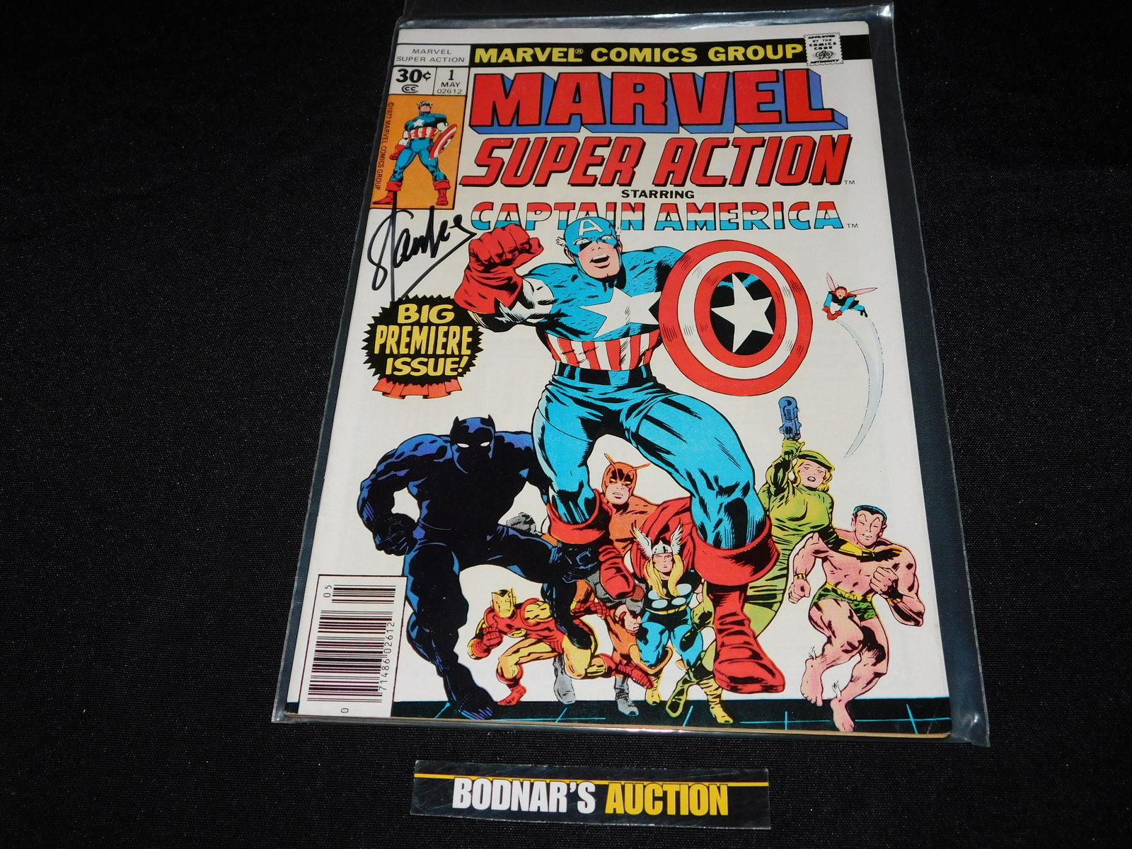Marvel Super Action #1 - Signed Stan Lee (1 of 2)
