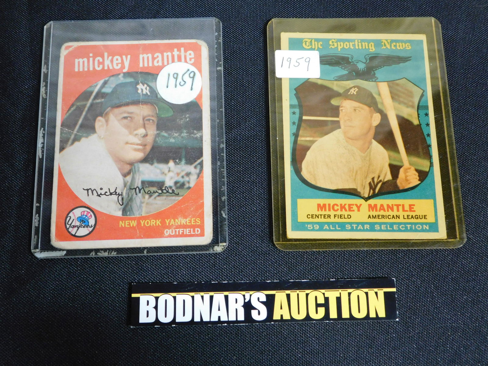 Lot of 2 Mickey Mantle Cards (1 of 2)