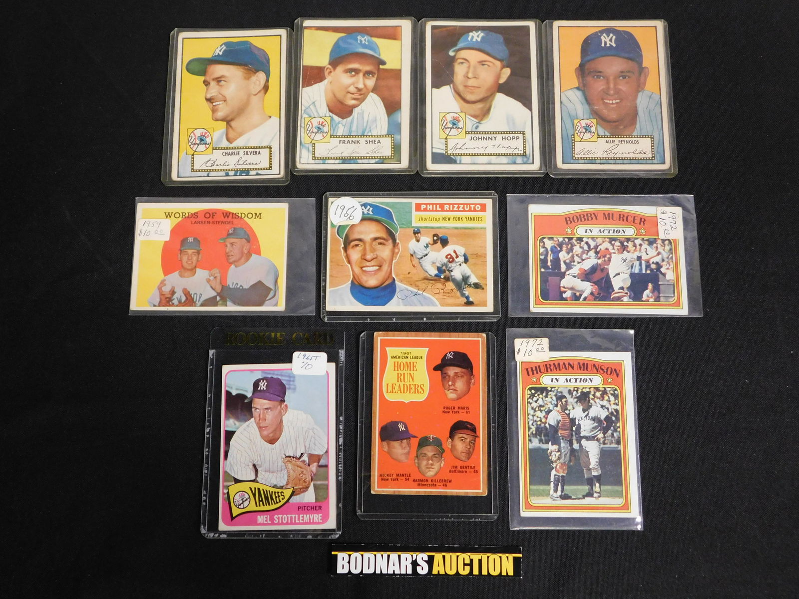 Lot of 10 Vintage Baseball Cards (1 of 2)