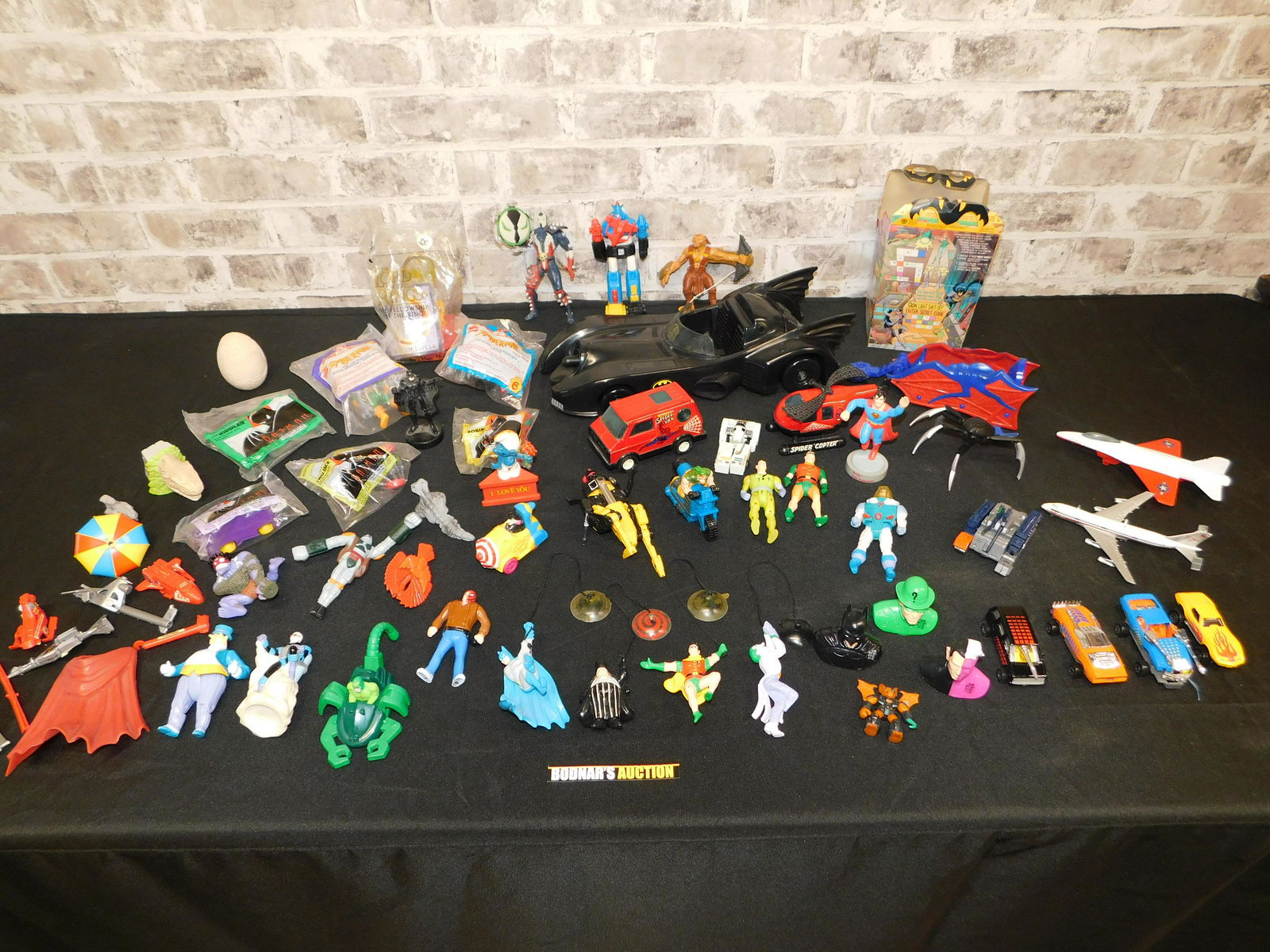 Lot of Loose Action Figures and Toys (1 of 11)