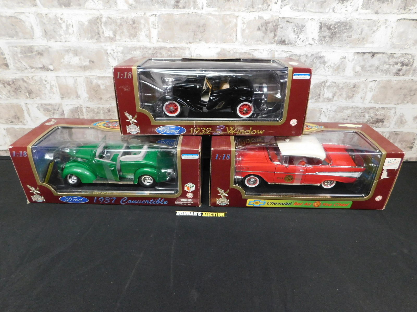 Lot of 3 Road Legends 1:18 Scale Diecast Cars (1 of 11)