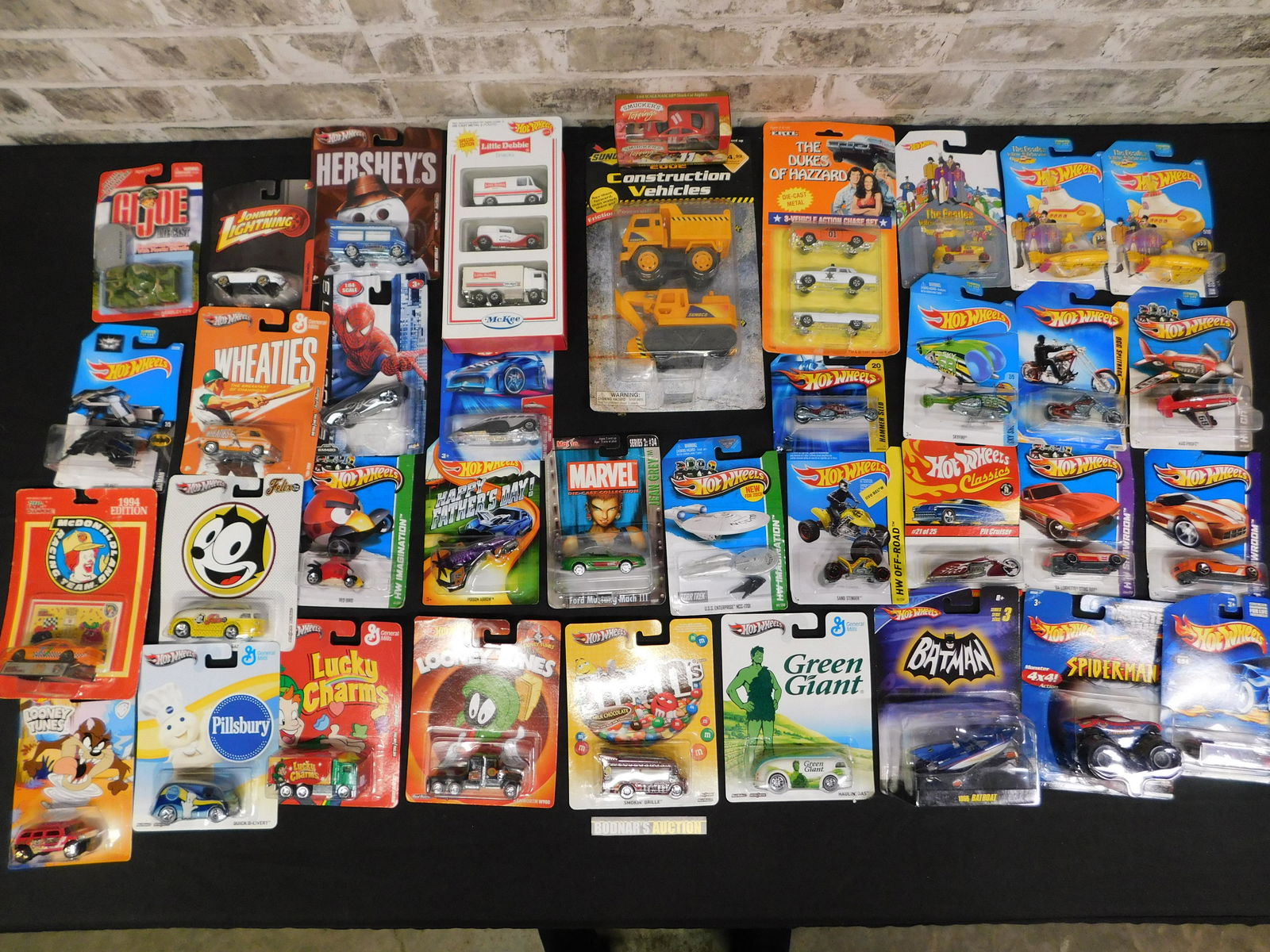 Lot of Diecast Vehicles - Mostly Hot Wheels (1 of 7)