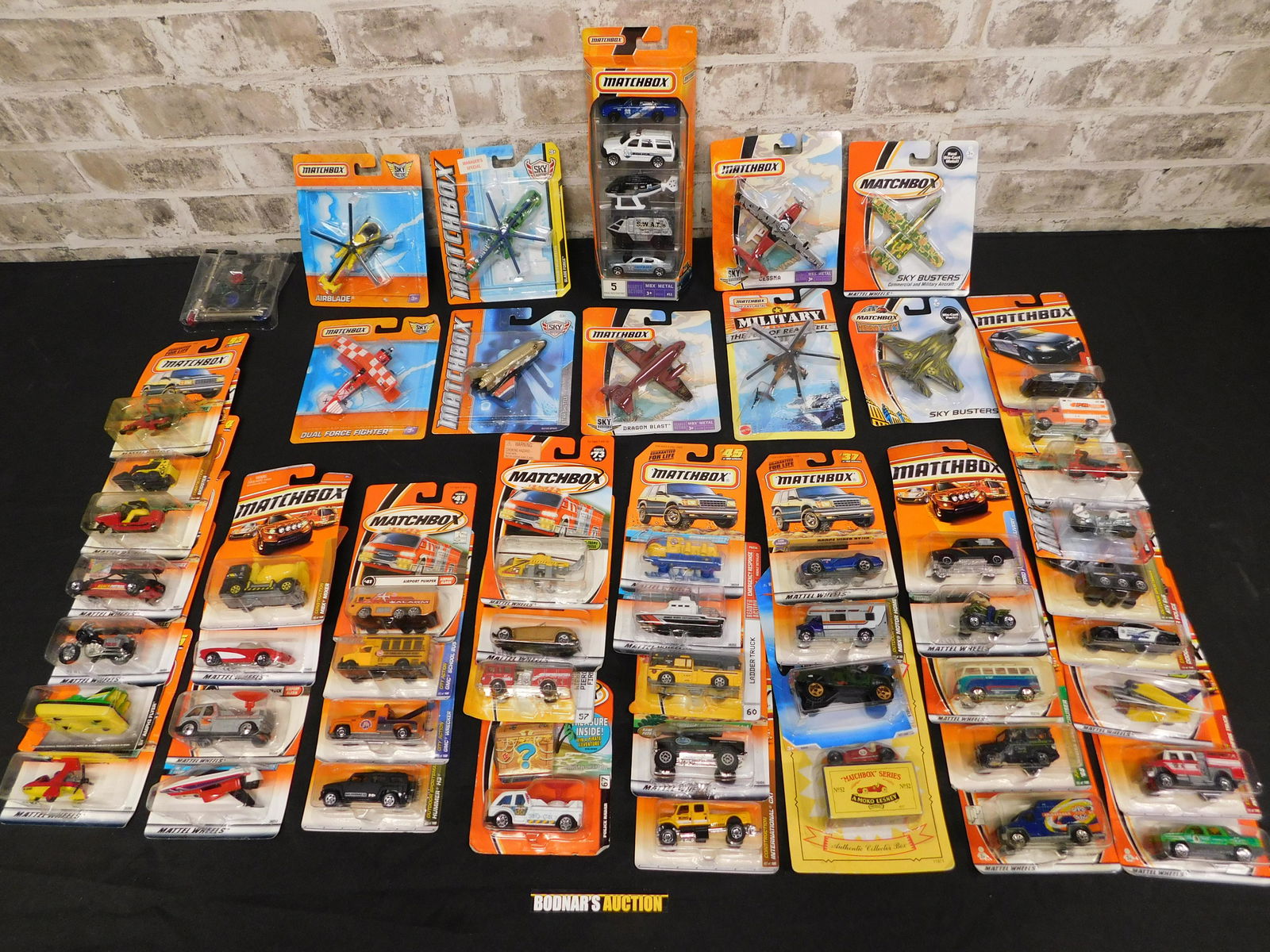 Lot of Matchbox Diecast Cars (1 of 6)