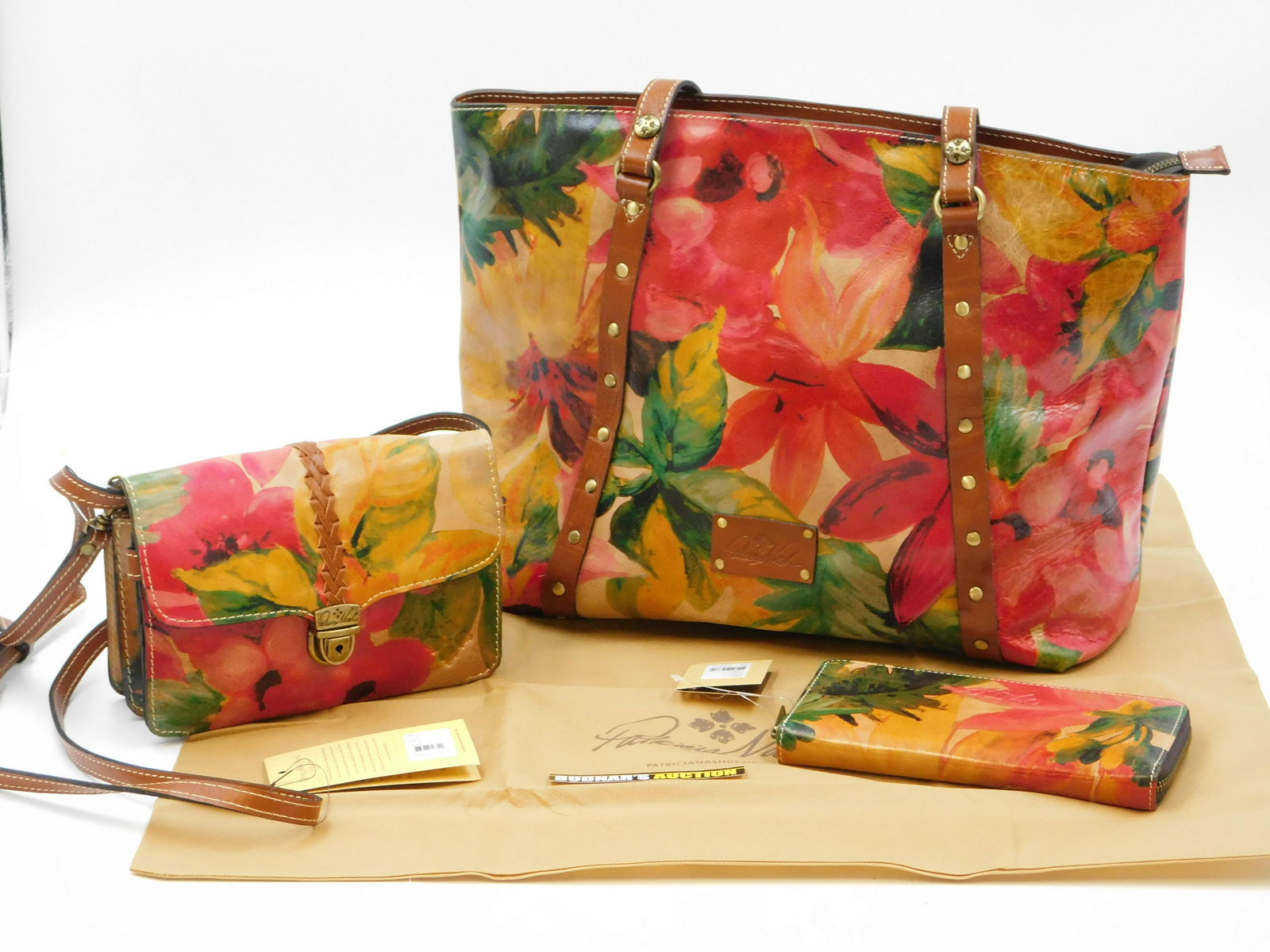 Patricia Nash Leather Floral Print Handbag (1 of 7)