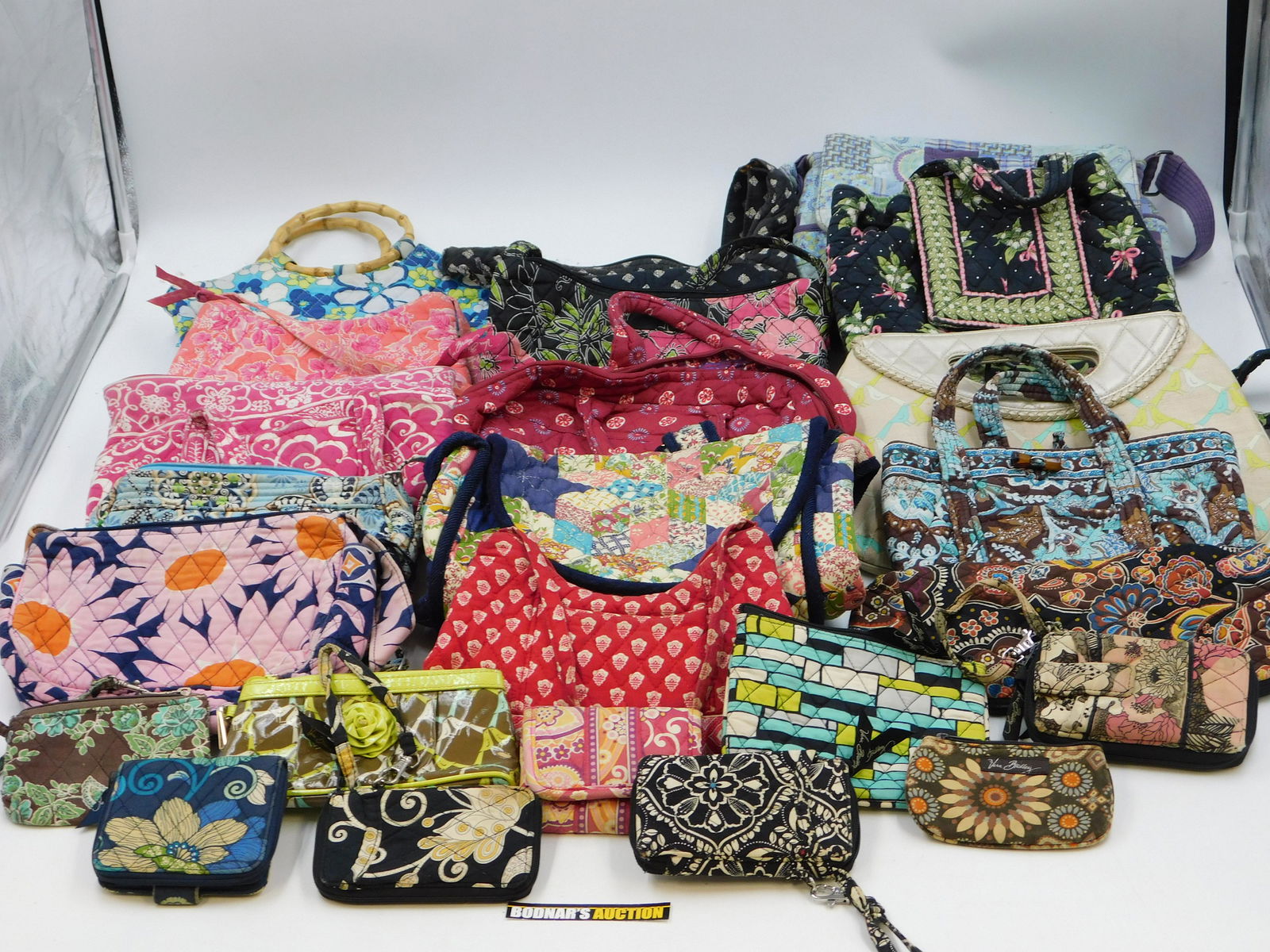 Lot of Vera Bradley and Very Bradley Style Purses (1 of 6)