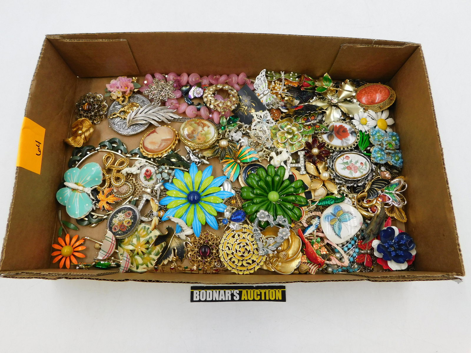 Large Lot of Costume Jewelry (1 of 7)