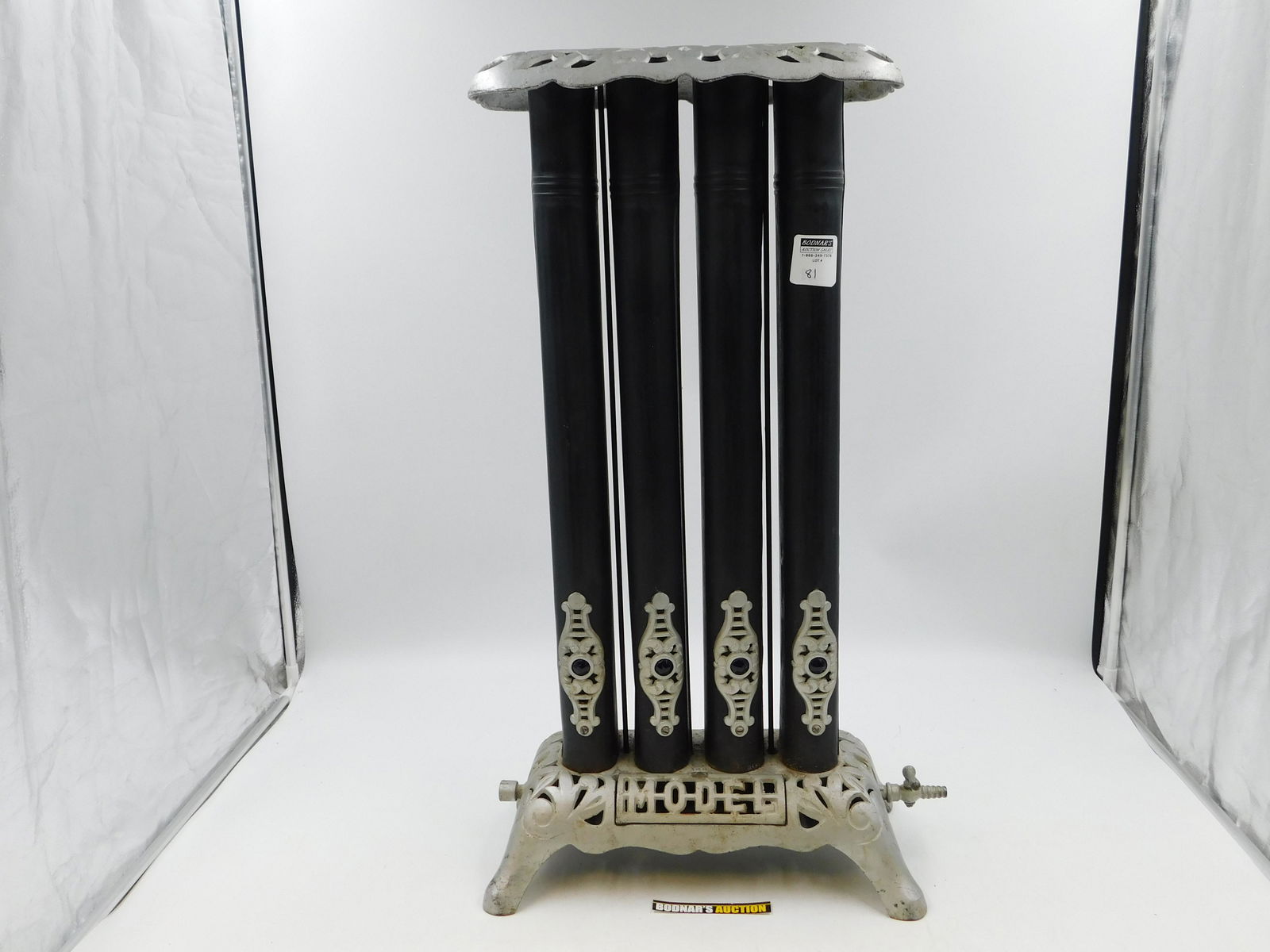 Vintage Model Gas Heater (1 of 8)