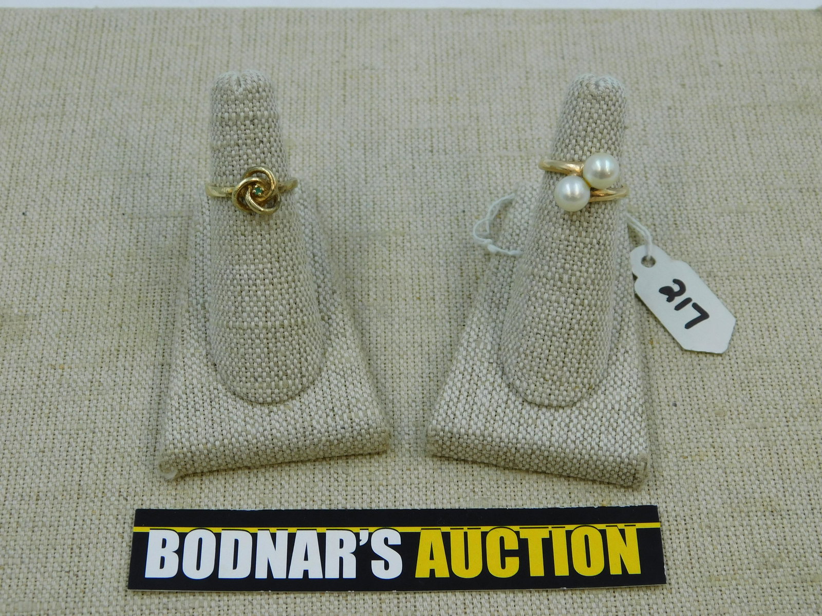 Lot of 2 14KT Yellow Gold Rings (1 of 4)