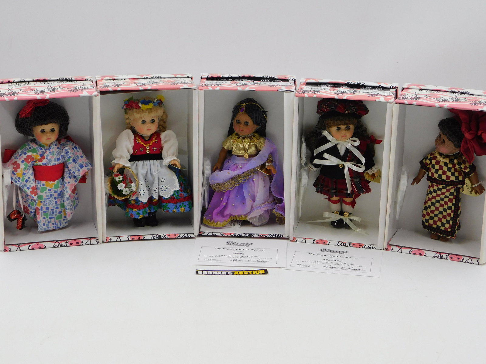 Lot of 5 Ginny Vogue Dolls (1 of 10)