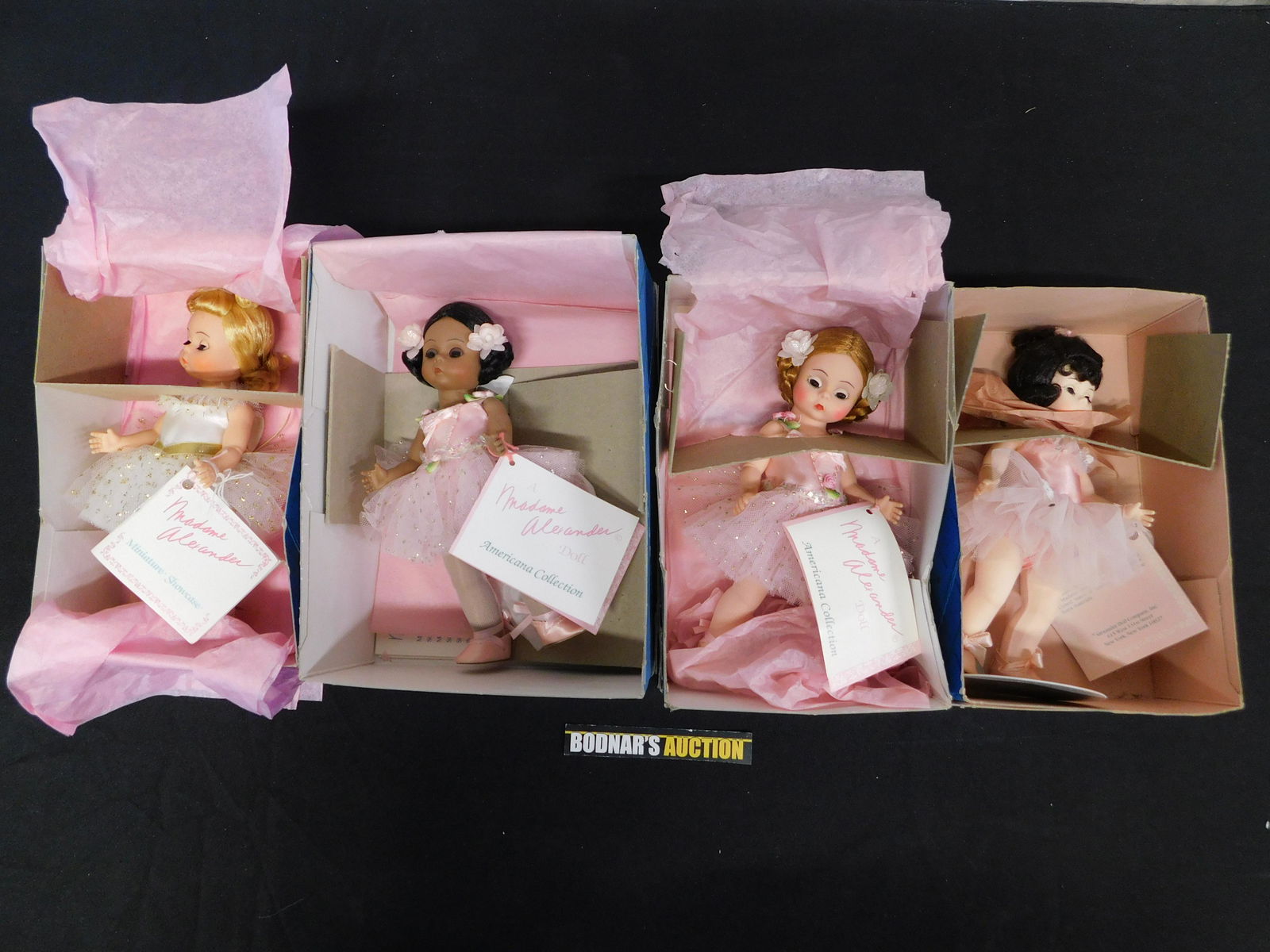 Lot of 4 Madame Alexander Dolls (1 of 7)
