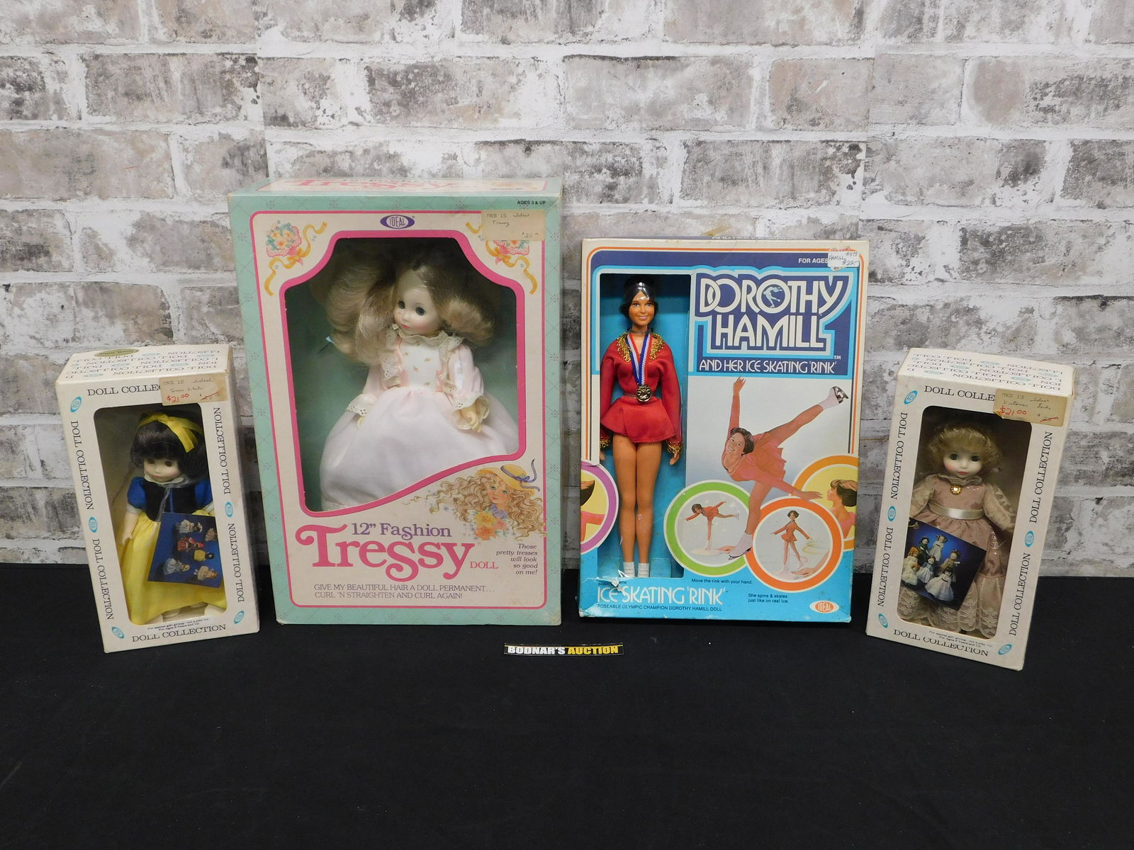 Group Lot of Vintage Ideal Dolls (1 of 6)