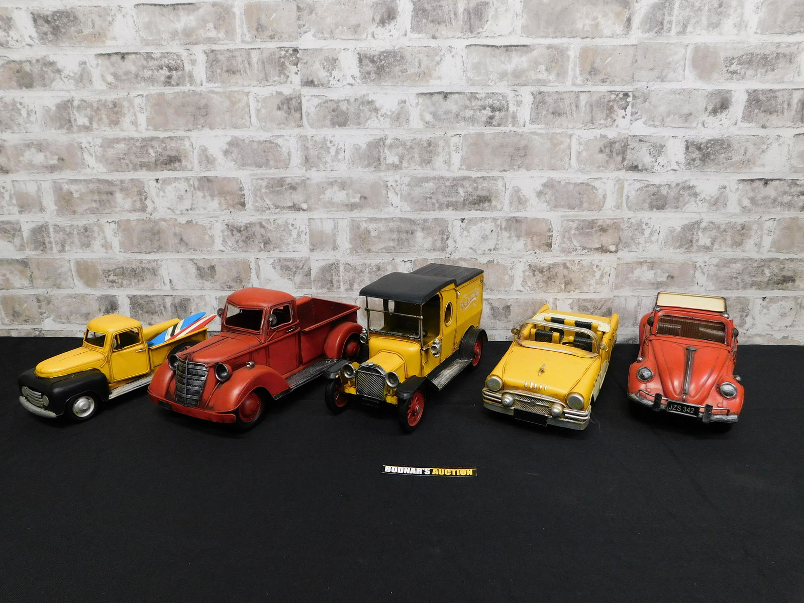 Lot of 5 Decorative Metal Cars and Trucks (1 of 15)