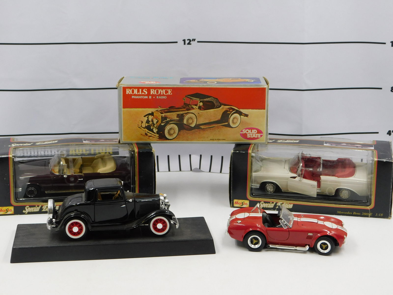 Lot of Diecast Cars (1 of 7)