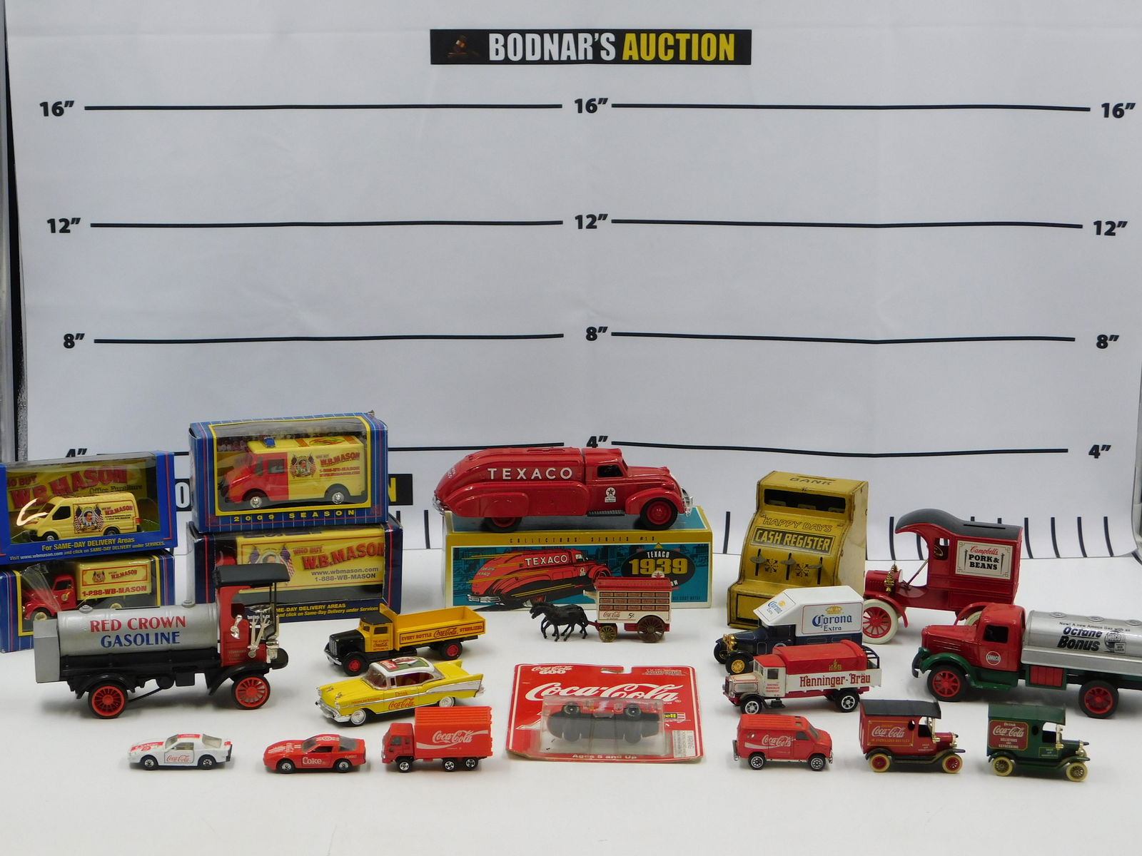 Lot of Diecast Cars and Trucks (1 of 11)