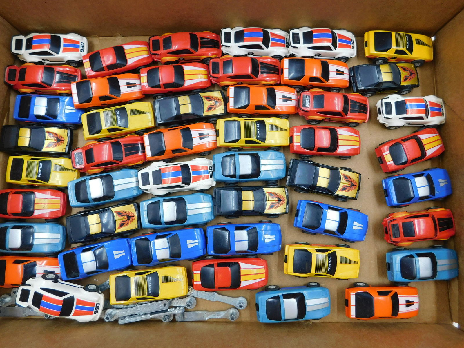 Lot of 6 Sets of Tomy Ratchet Racers (1 of 4)