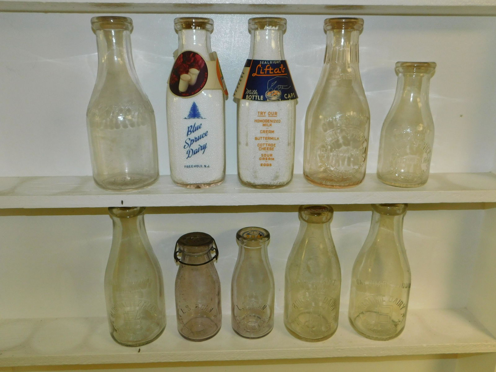 Lot of 10 New Jersey Dairy Bottles (1 of 6)
