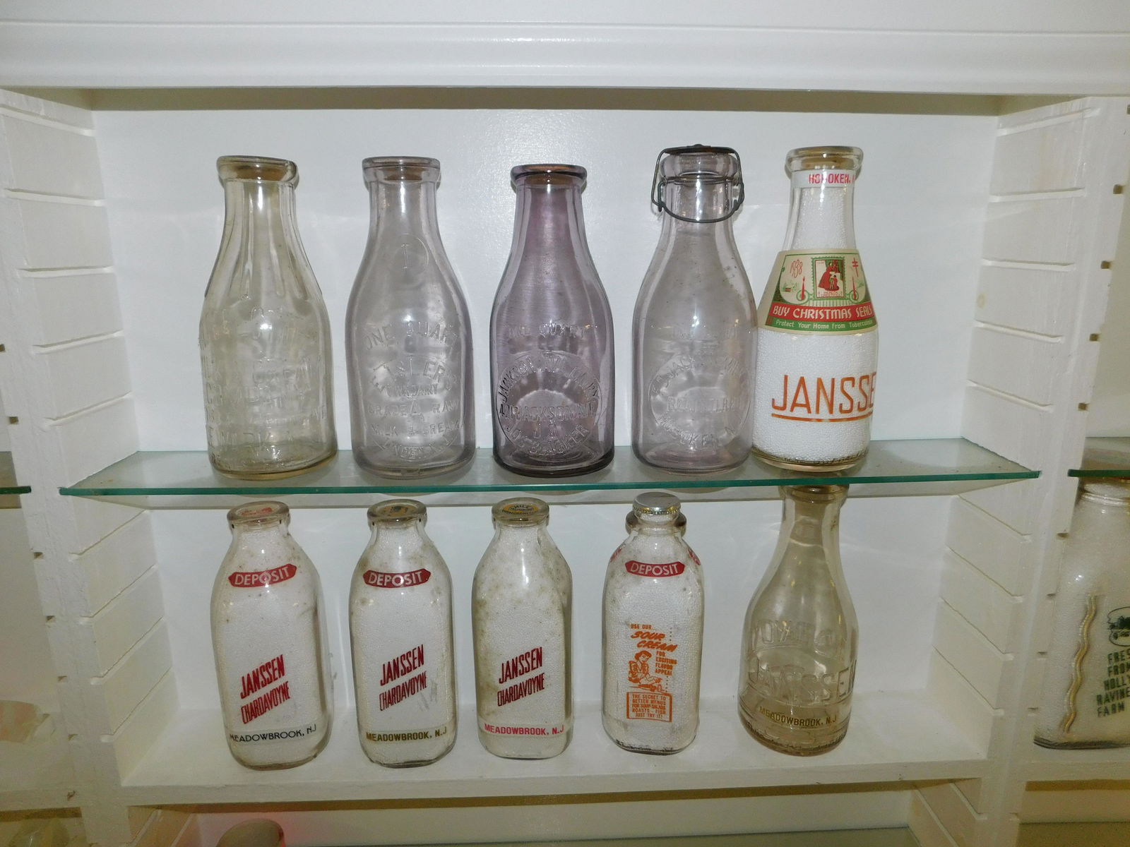 Lot of 10 NJ Dairy Bottles (1 of 6)