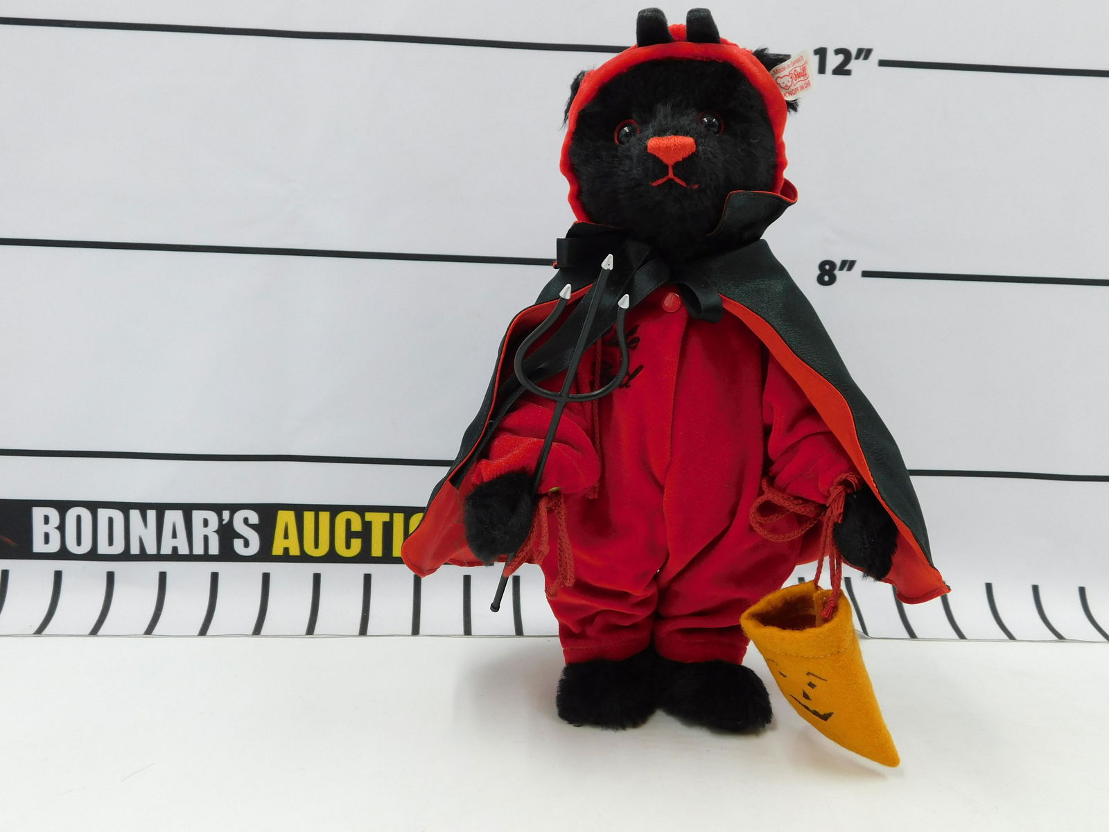 Steiff Boo Bear (1 of 3)