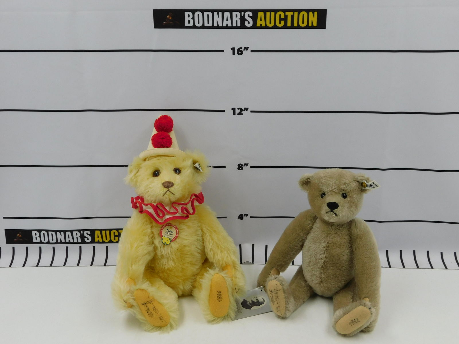 Lot of 2 Steiff Bears (1 of 10)