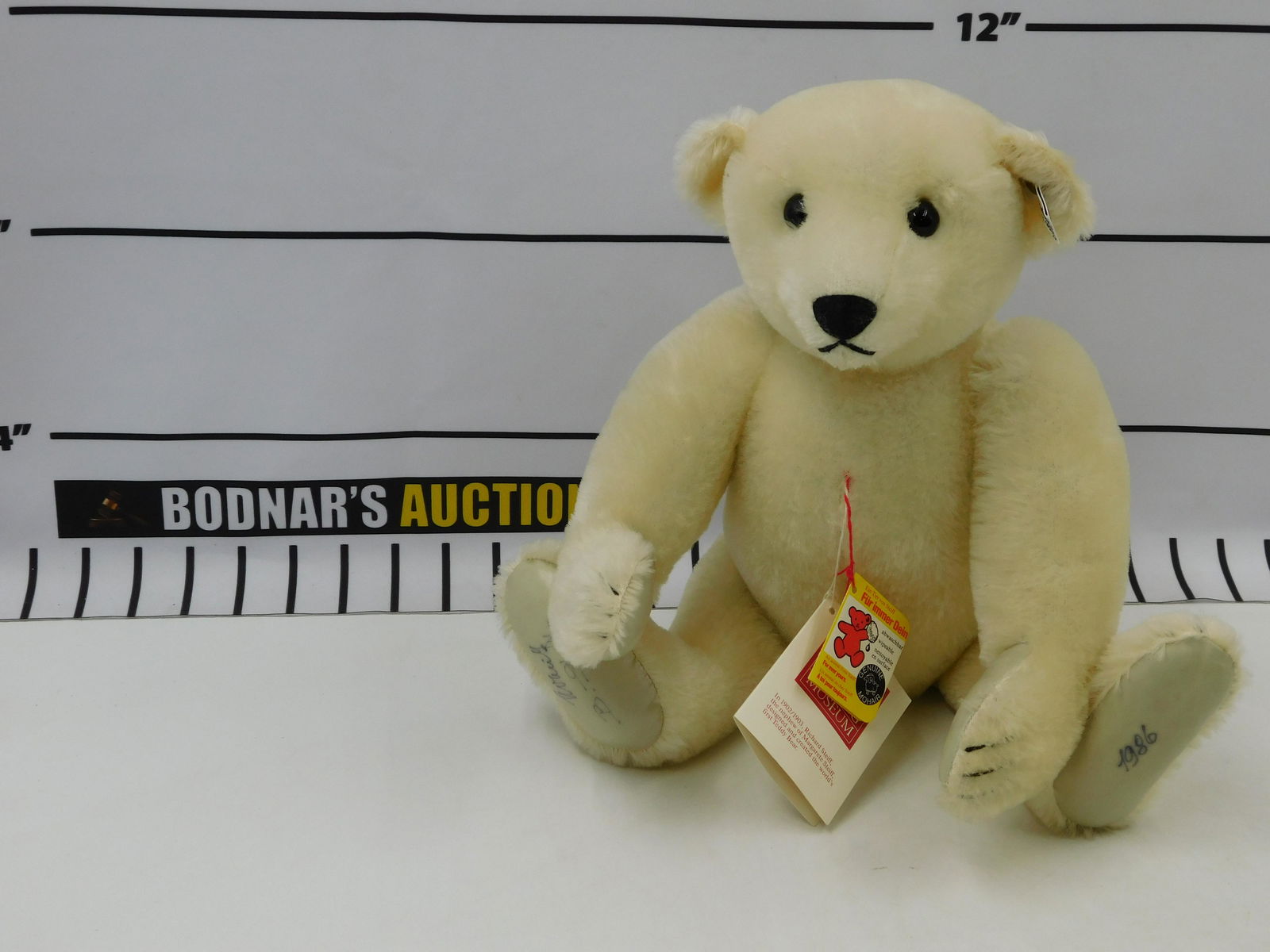 Steiff White Jointed Bear with Leather Paws (1 of 5)