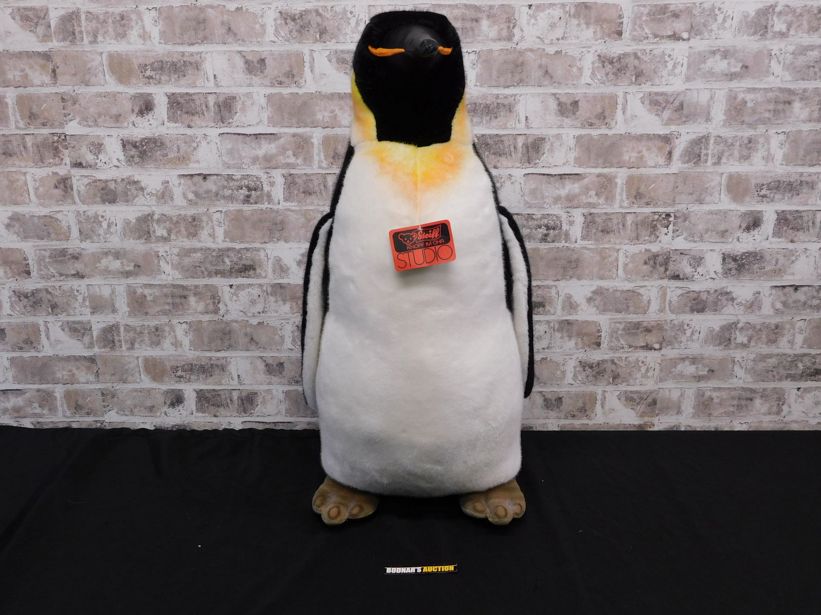 steiff lari penguin