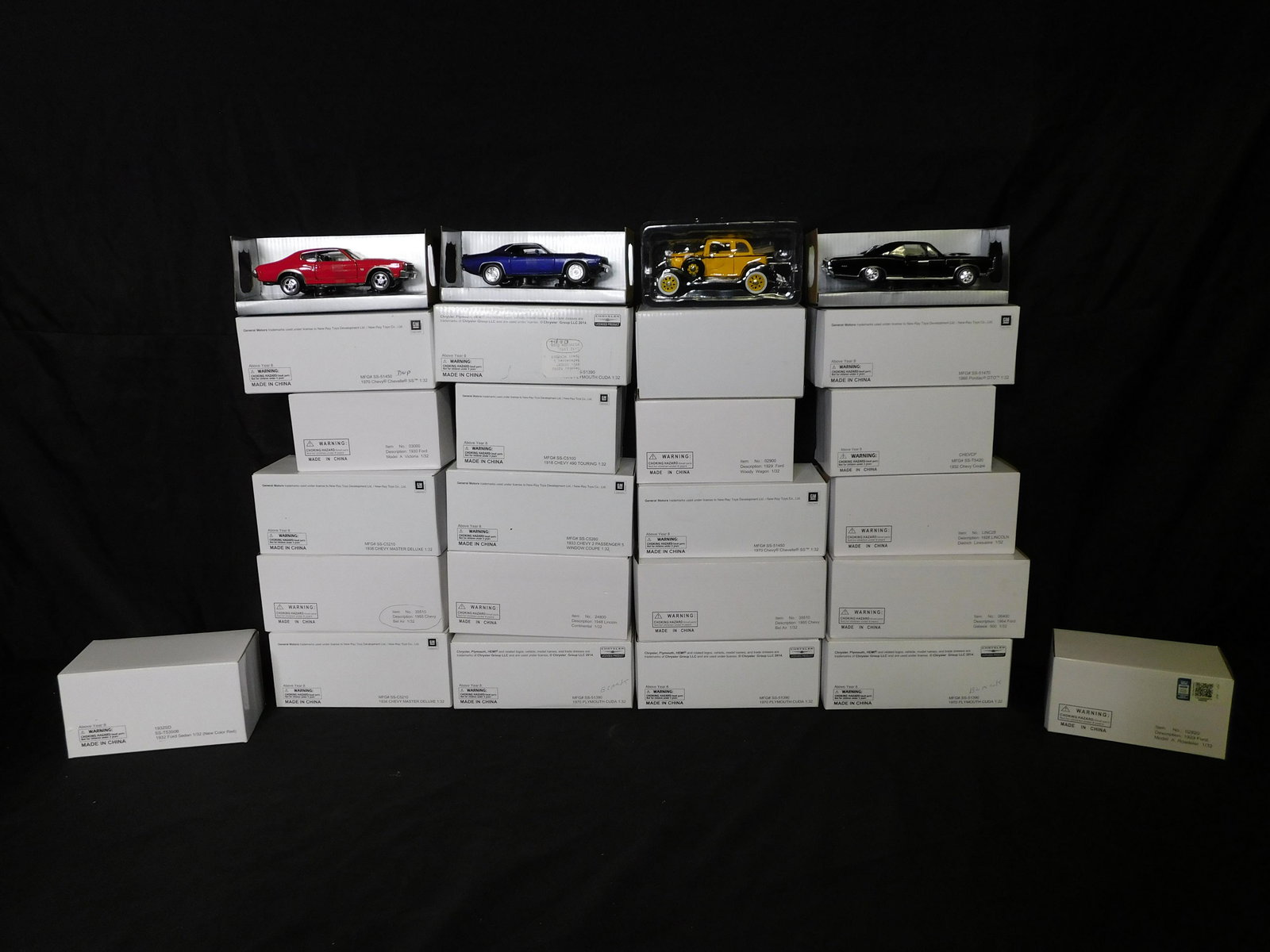 Large Lot of 1:32 Scale Diecast Cars (1 of 10)