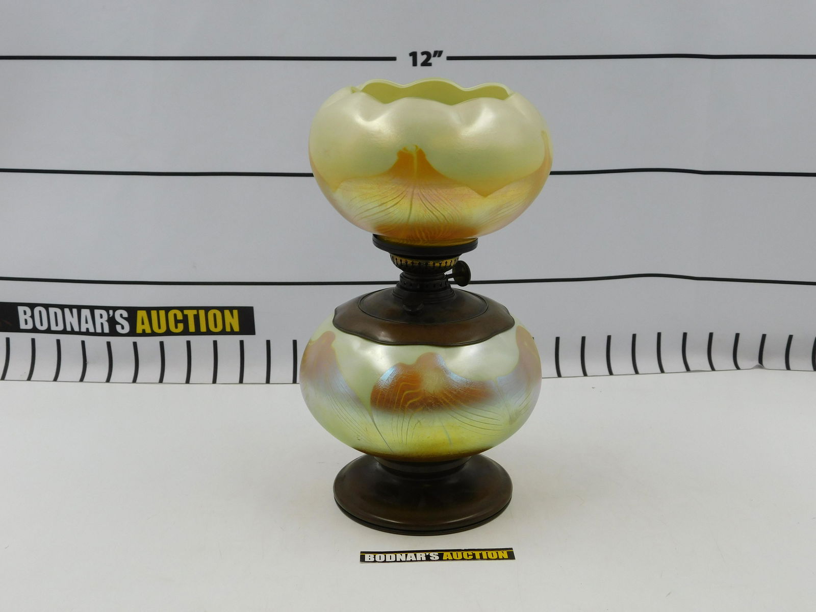 Art Glass and Bronze Tiffany Studios Lamp (1 of 10)