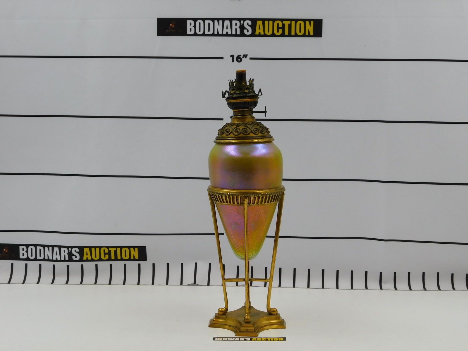 Antique Art Glass Oil Lamp with Bronze Mounts (1 of 11)