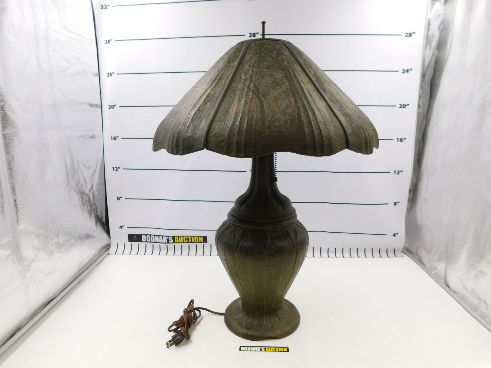 Handel Bronze and Reverse Painted Table Lamp (1 of 12)