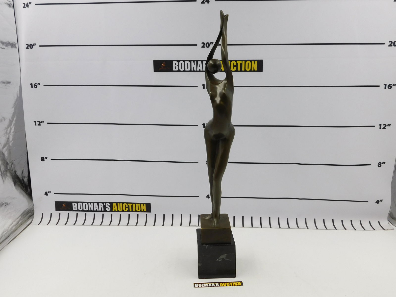 Bronze Nude Woman Statue