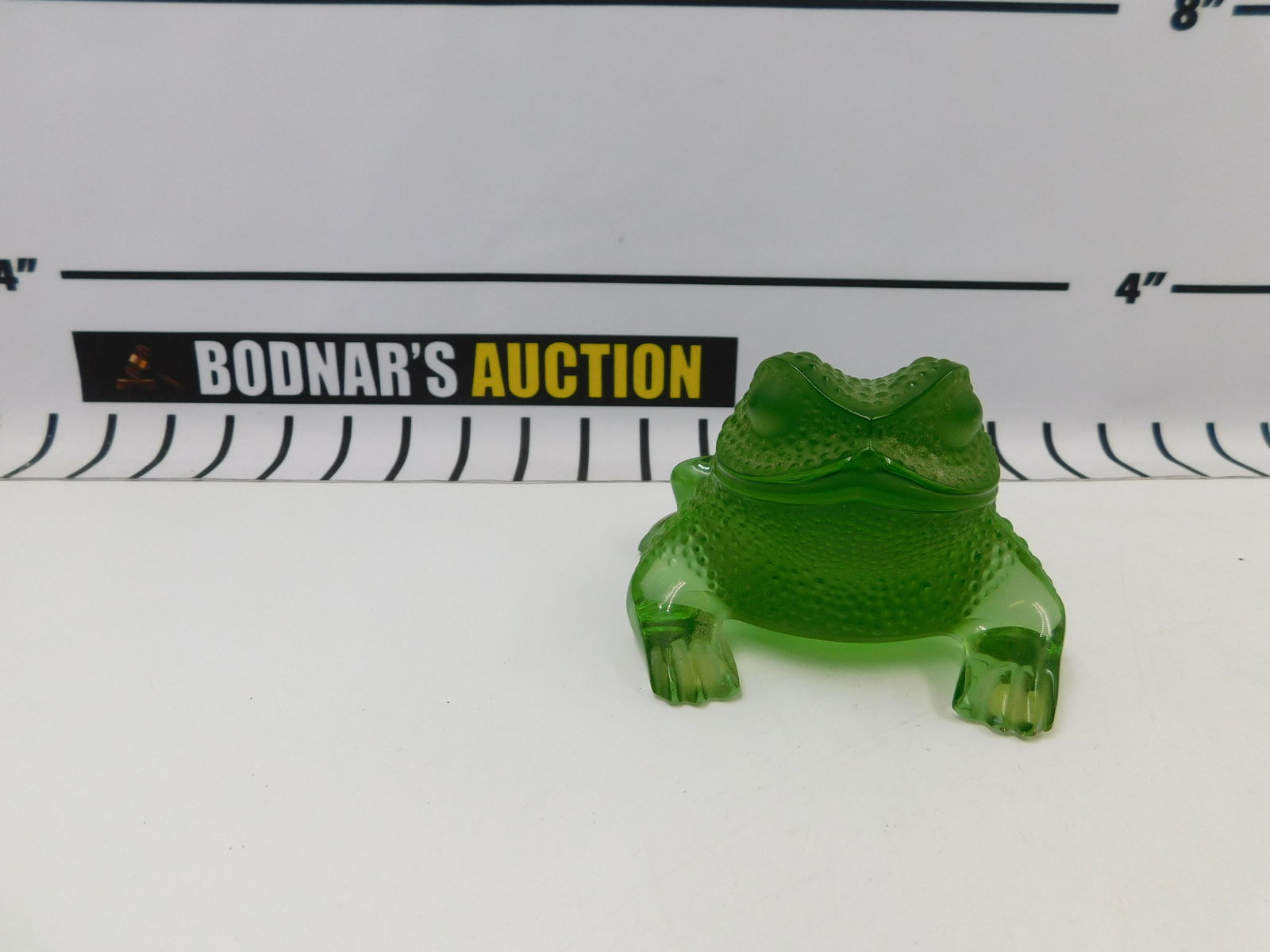 Lalique Art Glass Frog Figurine in Green (1 of 6)