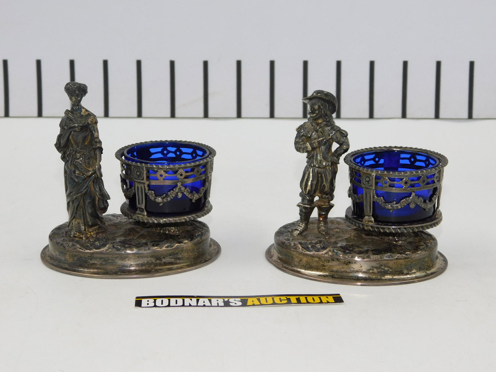 Pair of Figural Silverplated Master Table Salts (1 of 11)