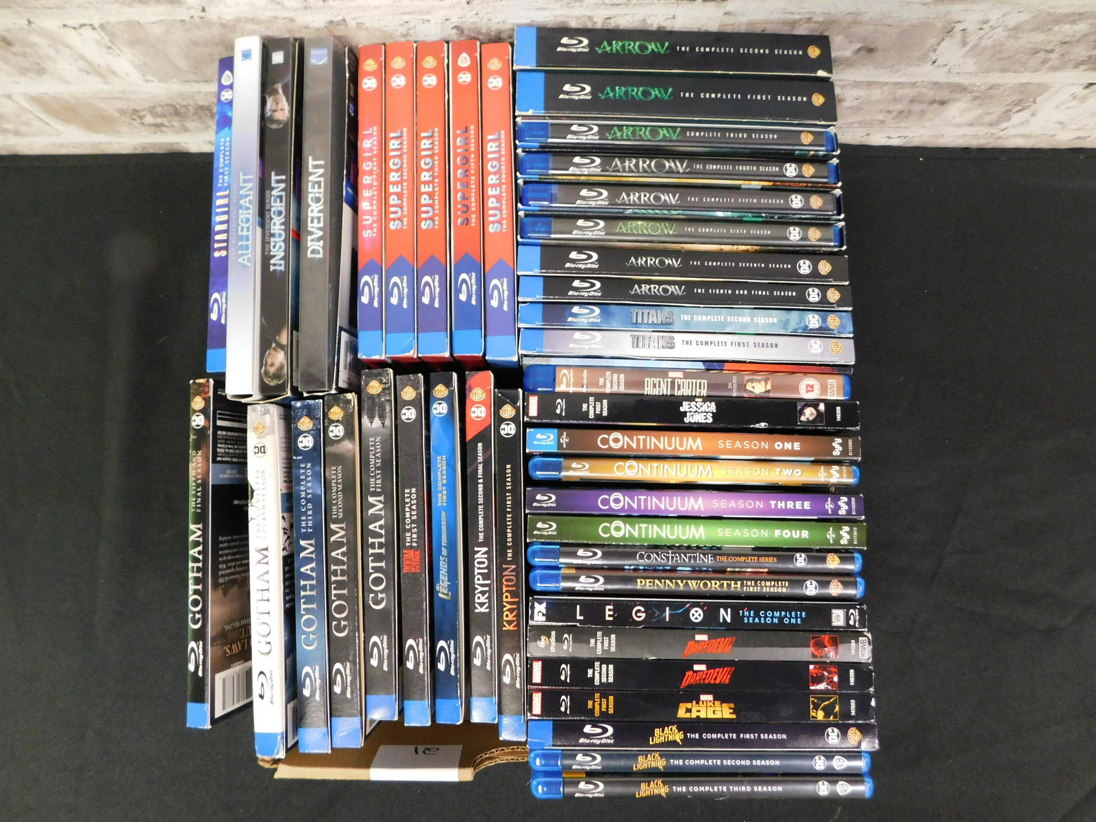 Lot of TV Series Blu-Rays (1 of 7)