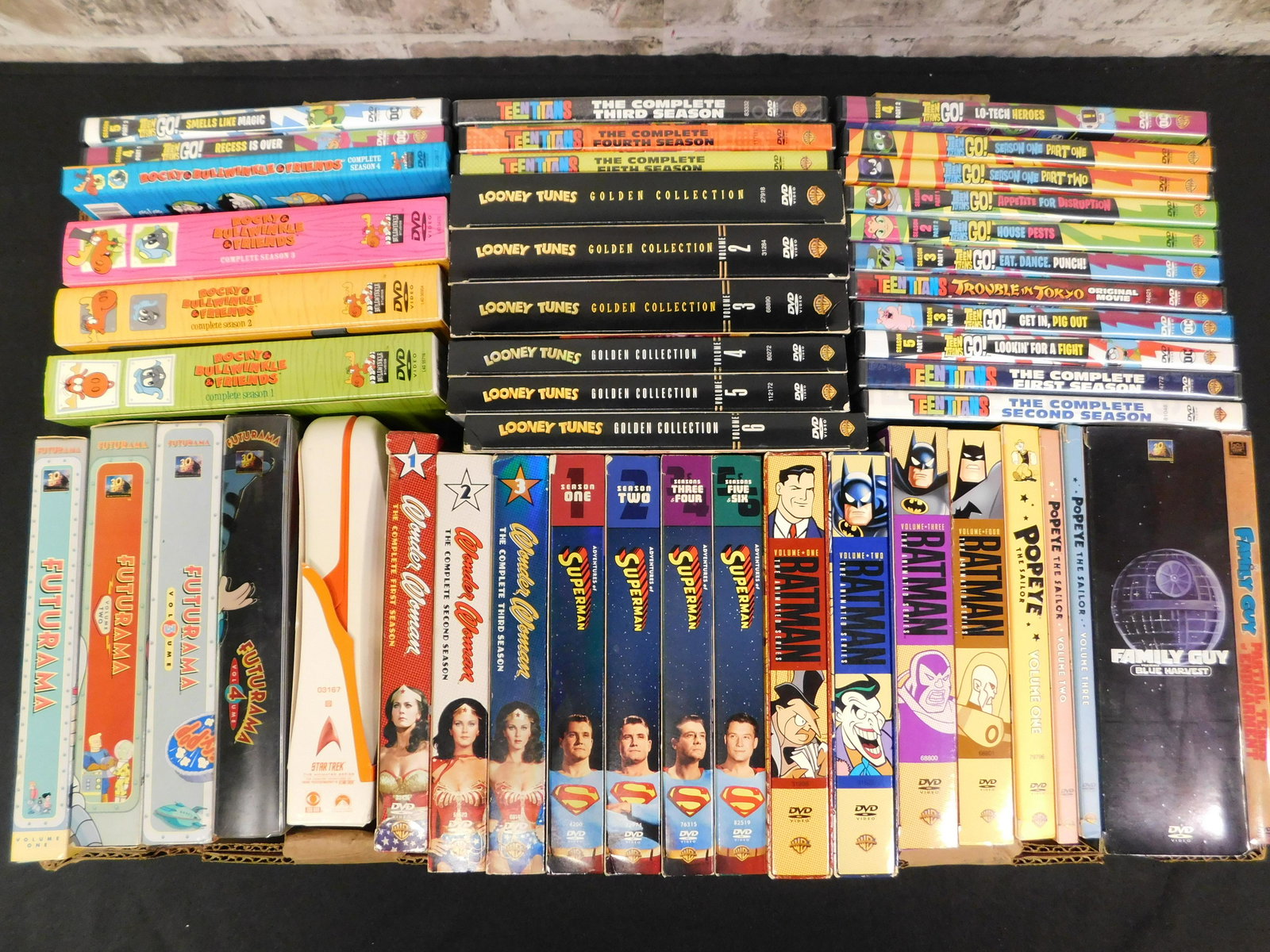 Large Lot of Cartoon and Superhero TV Series DVD's (1 of 9)