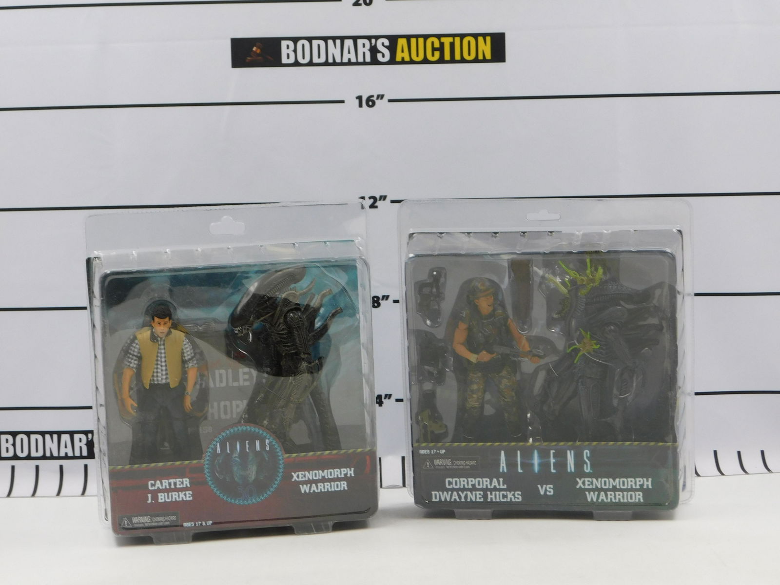 Lot of 2 Aliens Action Figure 2 Packs (1 of 9)