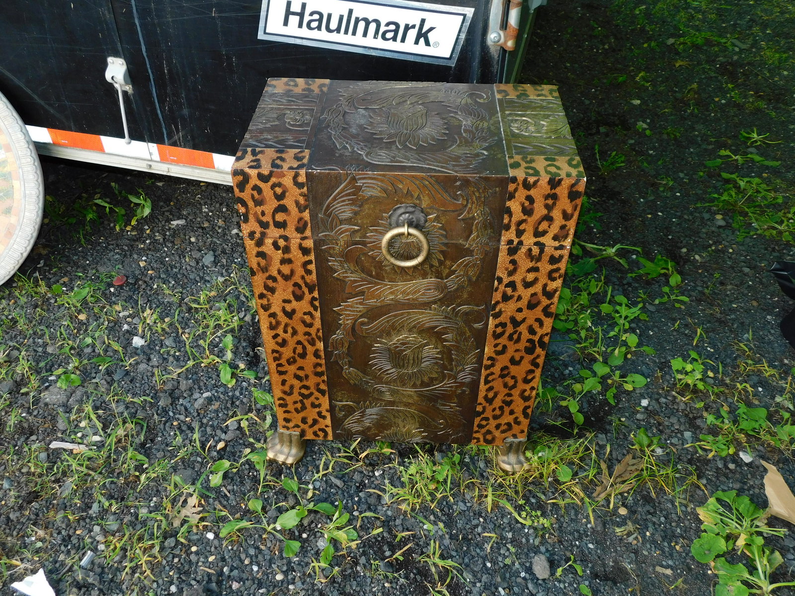 Paint Decorated Asian Influenced Claw Footed Chest/Hamper (1 of 4)