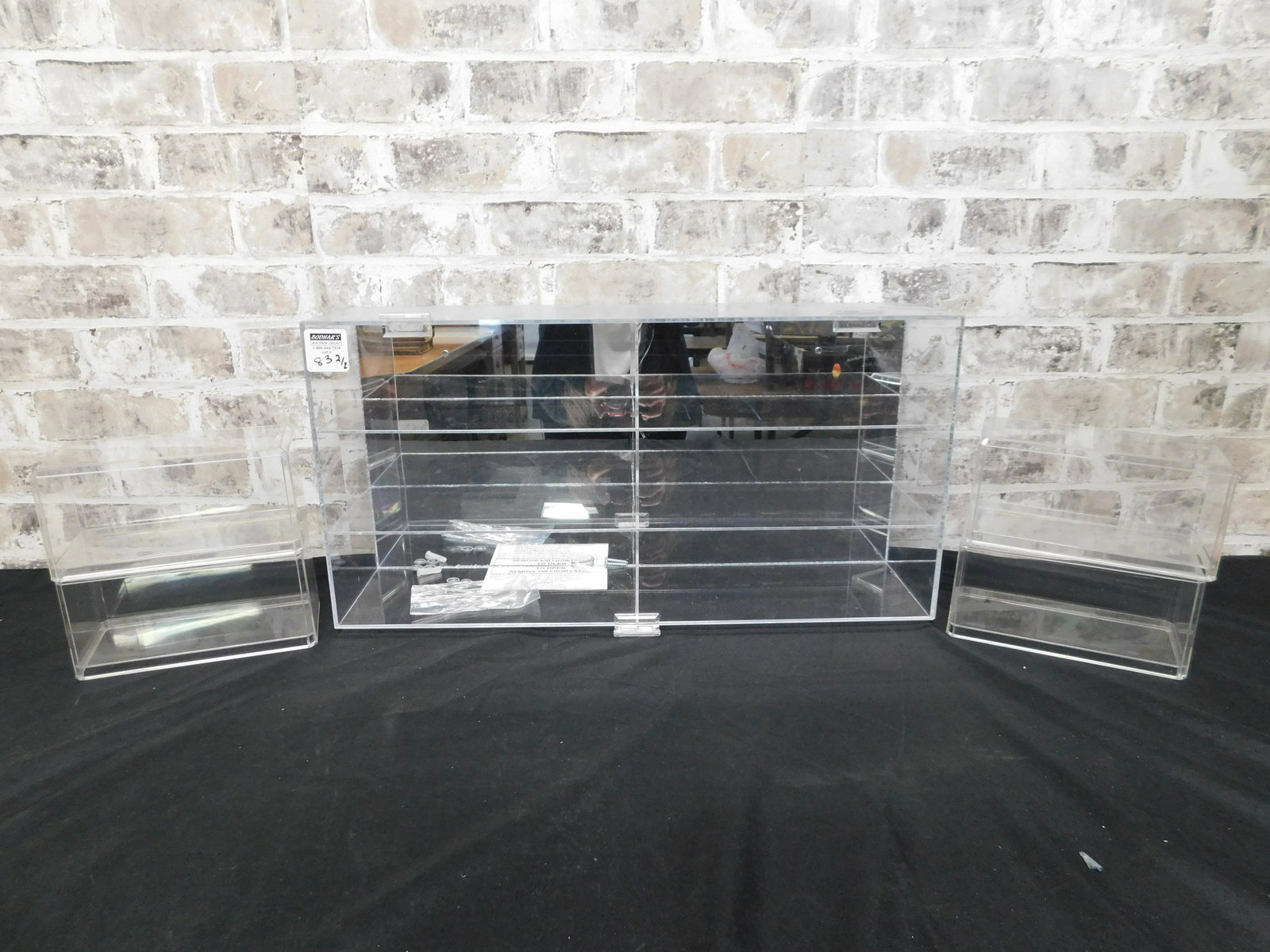 Lot of Car Cases: Lot of Car Cases including Lucite 6 Compartment Case and 4 Individual Plastic Cases. Please read the terms and conditions. This sale will be broadcast live on sale day with full descriptions of each l