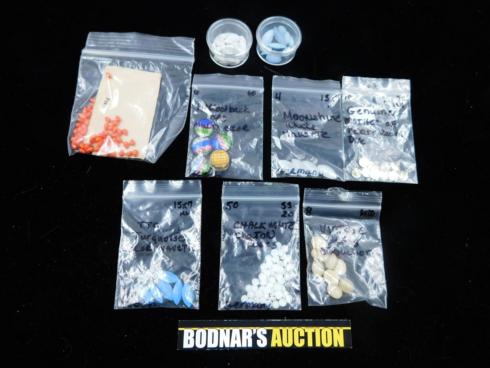 Lot of Assorted Stones: Lot of Assorted Stones including Vintage Glass Cabaschon, Art Glass, Mother of Pearl, and More. Various Sizes. All invoices must be paid within 24 hours of the sale. All items are shipped USPS or UPS