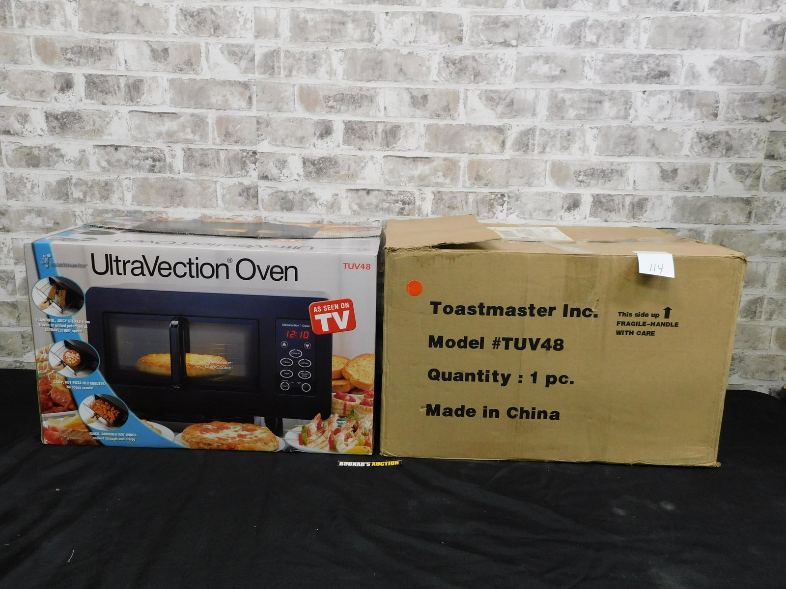 Toastmaster UltraVection Oven: Toastmaster UltraVection Oven. New in Box with Instructions. Please read the terms and conditions. This sale will be broadcast live on sale day with full descriptions of each lot being sold. All items