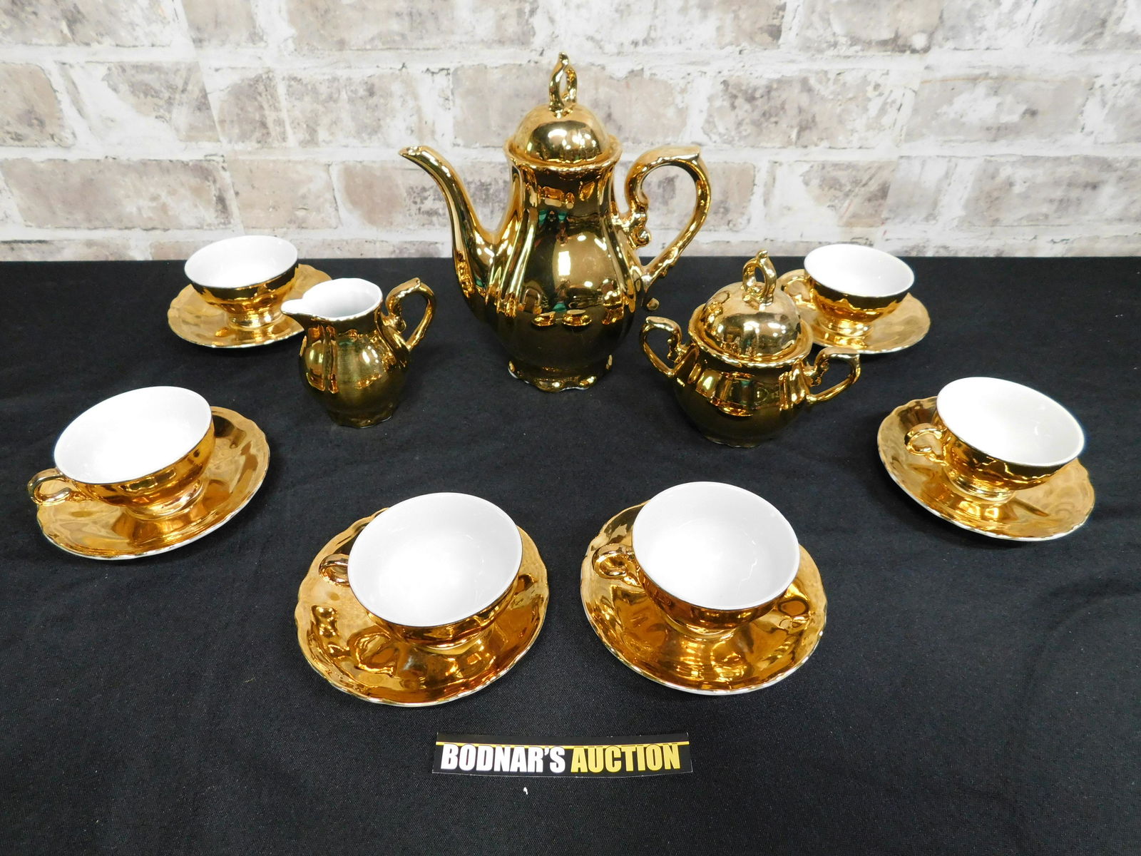 Gold China Tea Set (1 of 9)