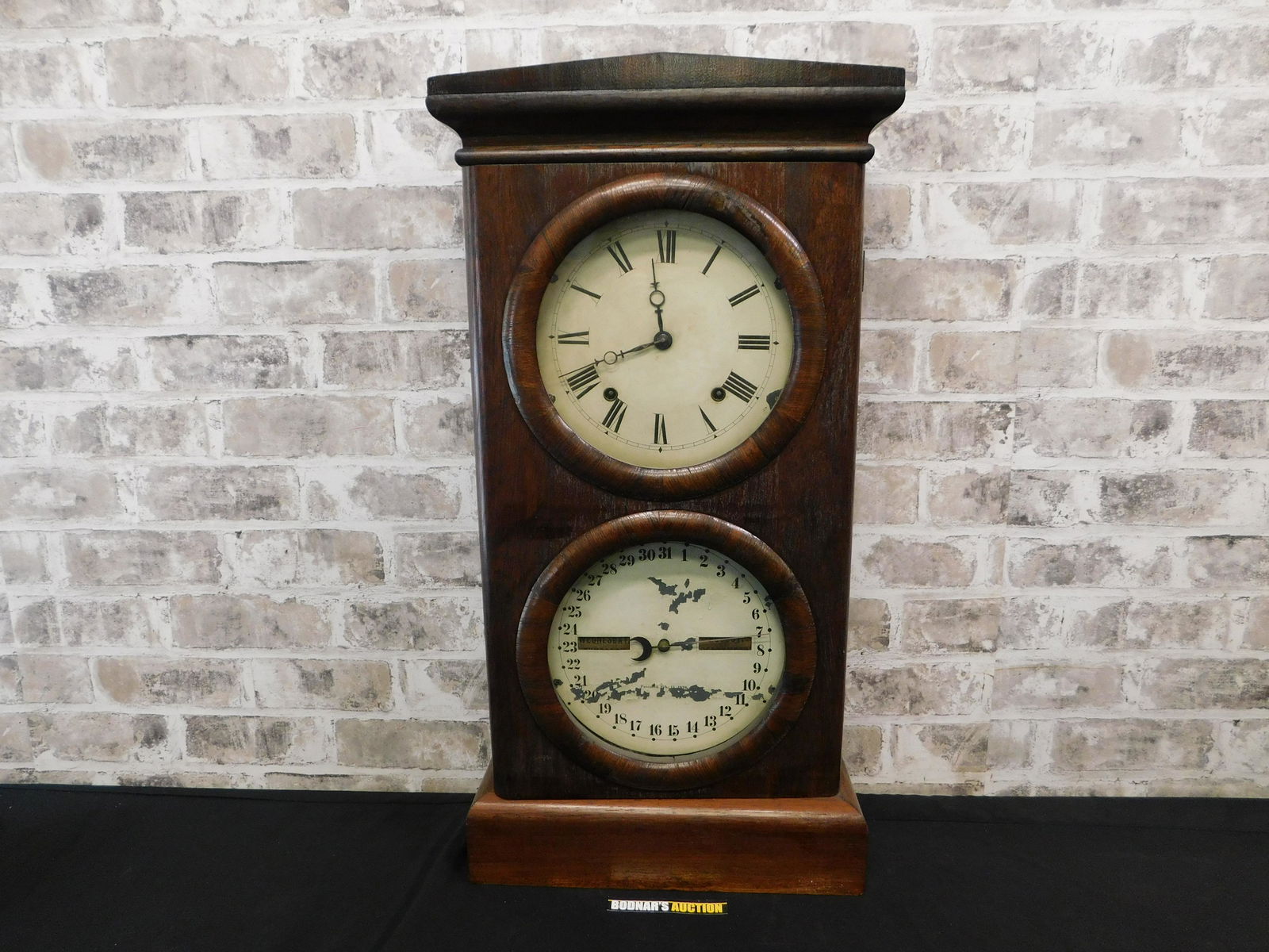 Empire Mantle Clock with Calendar and Date (1 of 9)