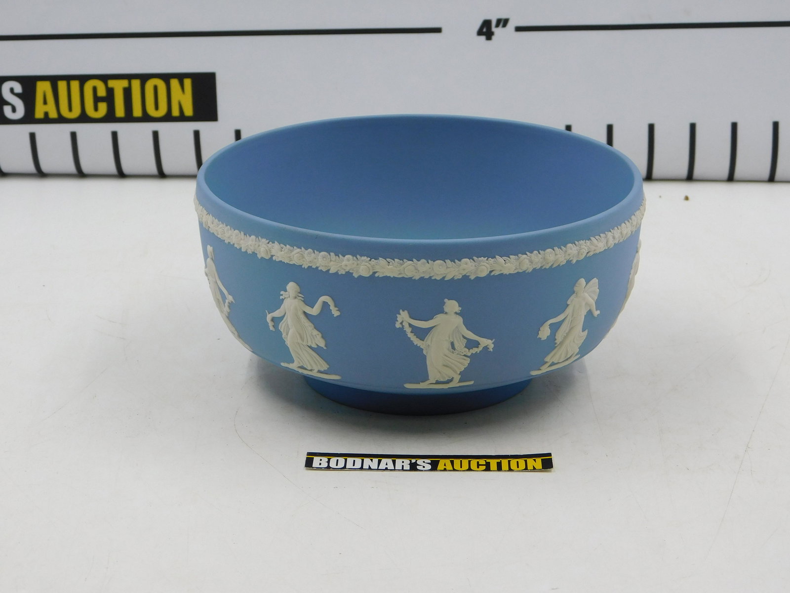Wedgwood Jasperware The Collector's Society Center Bowl: Wedgwood Jasperware The Collector's Society Center Bowl. Marked #77. Measures 4" tall x 8" diameter. All invoices must be paid within 24 hours of the sale. If you need your items shipped, we are using