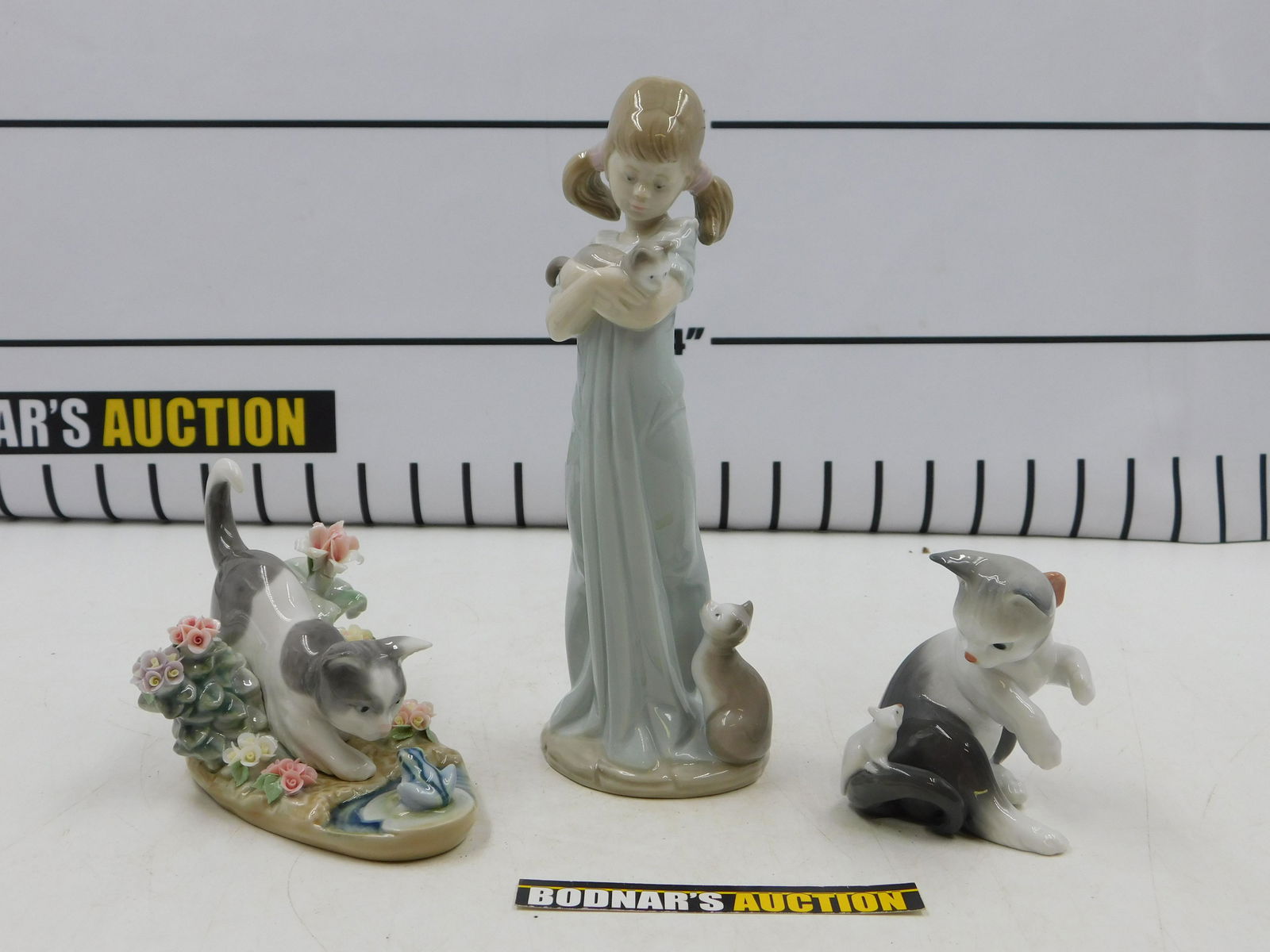 Lot of 3 Cat Themed Lladro Figurines (1 of 17)