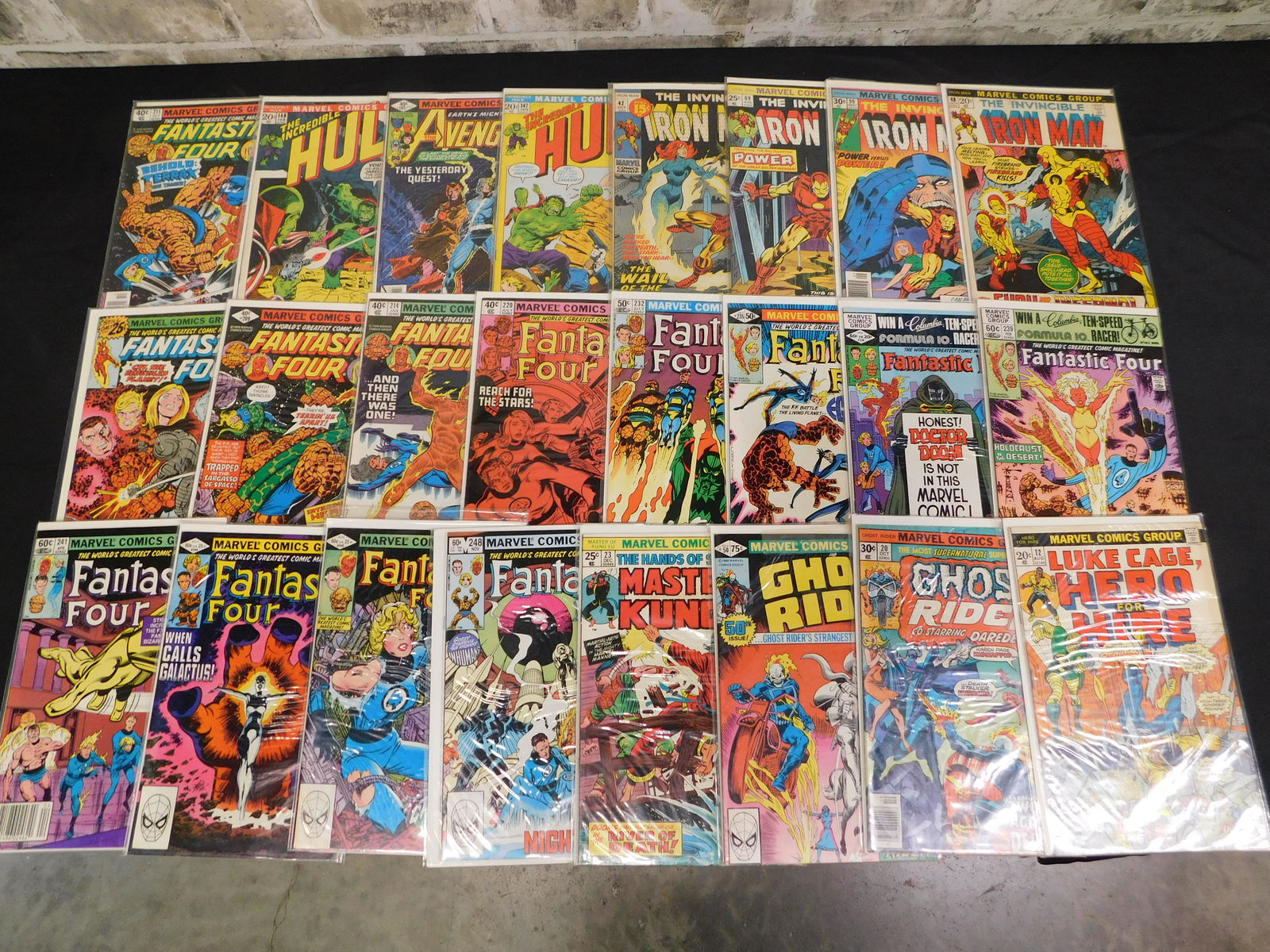 Lot of 24 1970's Marvel Comic Books (1 of 6)