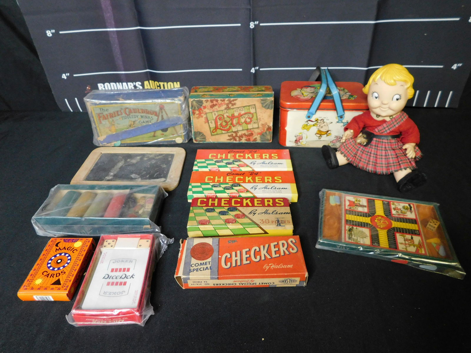 Lot of Vintage Toys and Games (1 of 10)