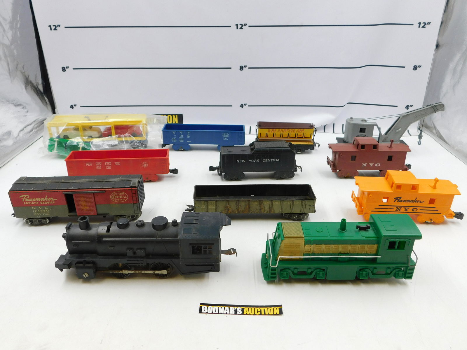 Large Lot of Marx Rolling Stock (1 of 17)