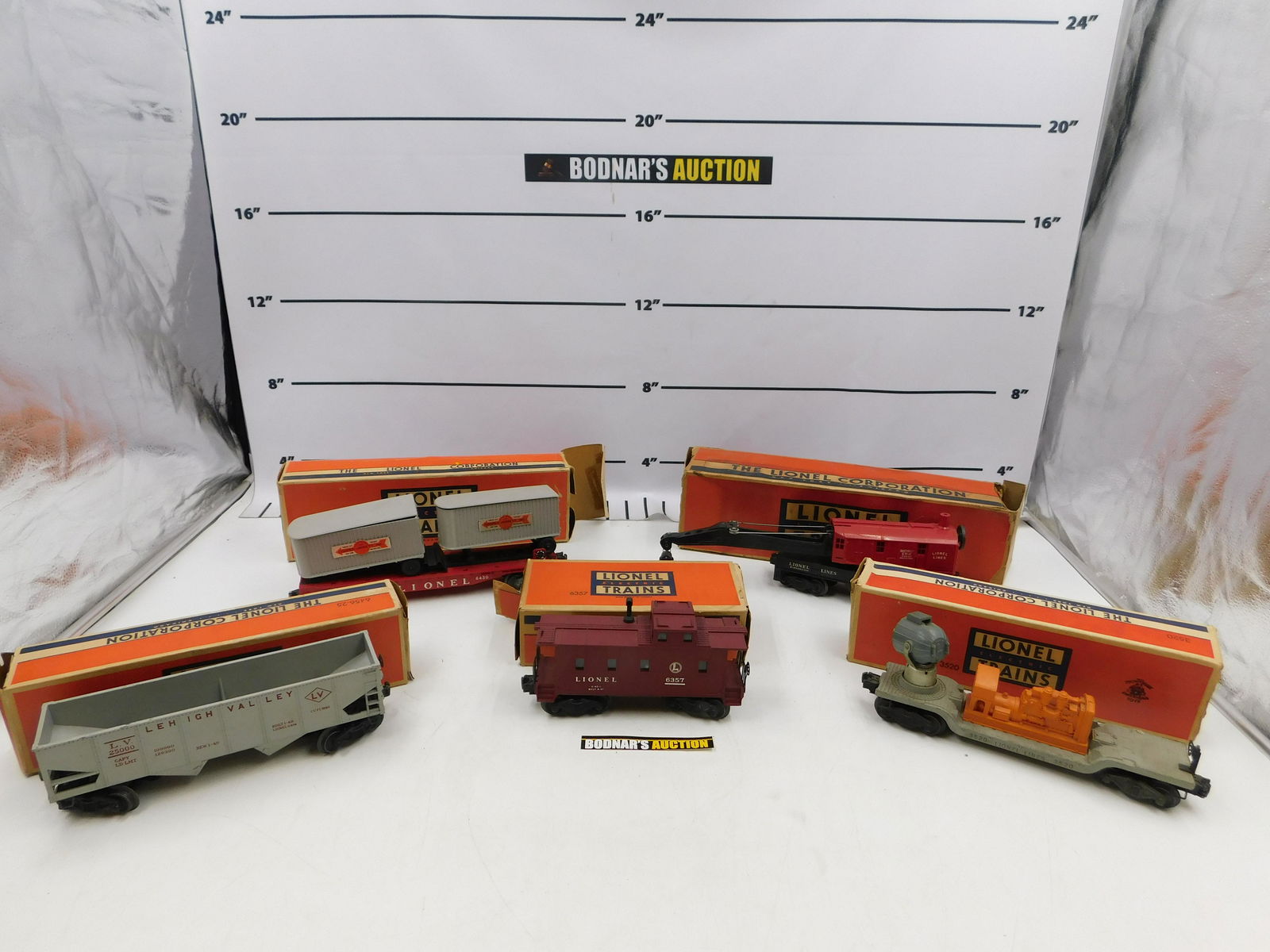 Lionel Rolling Stock Lot of 5 in Original Boxes (1 of 20)