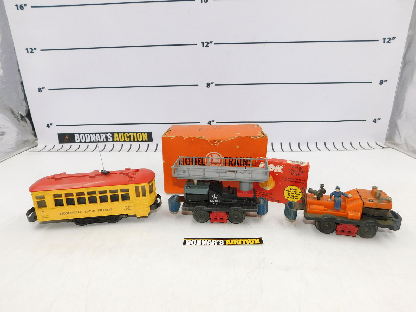 Lot of 3 Lionel Motorized Track Cars (1 of 13)